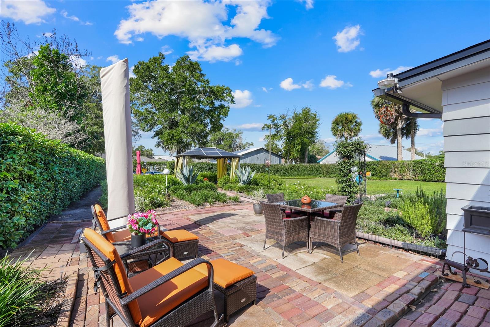 6 S LAKE PLEASANT ROAD, Apopka, FL 32703