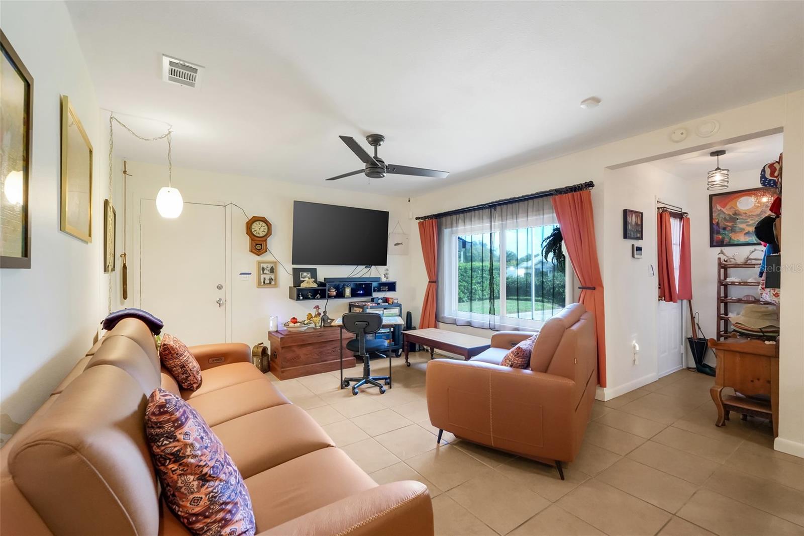 6 S LAKE PLEASANT ROAD, Apopka, FL 32703