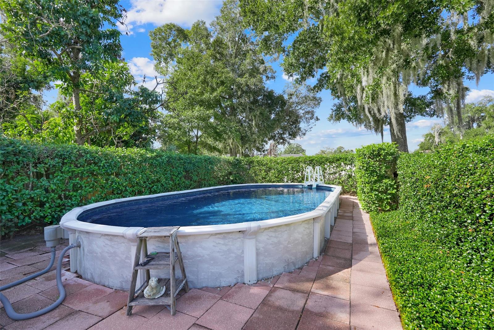 6 S LAKE PLEASANT ROAD, Apopka, FL 32703
