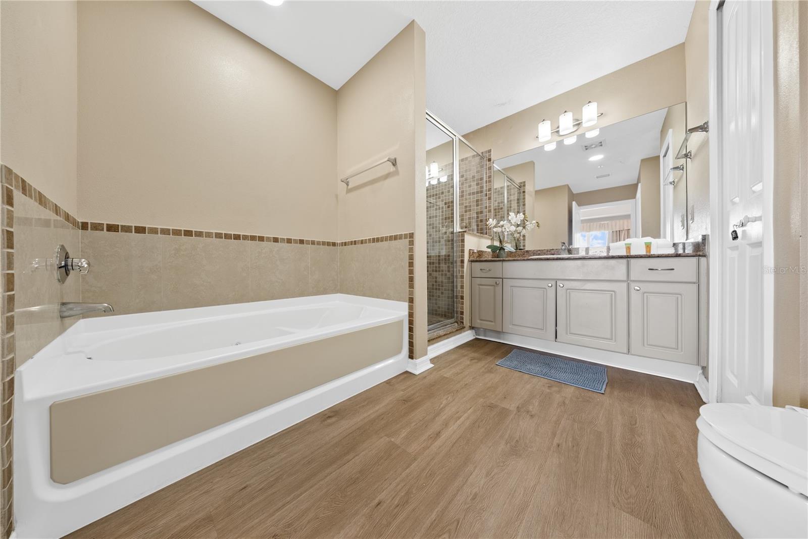 7383 UNIVERSAL BOULEVARD, #309, Orlando, FL 32819