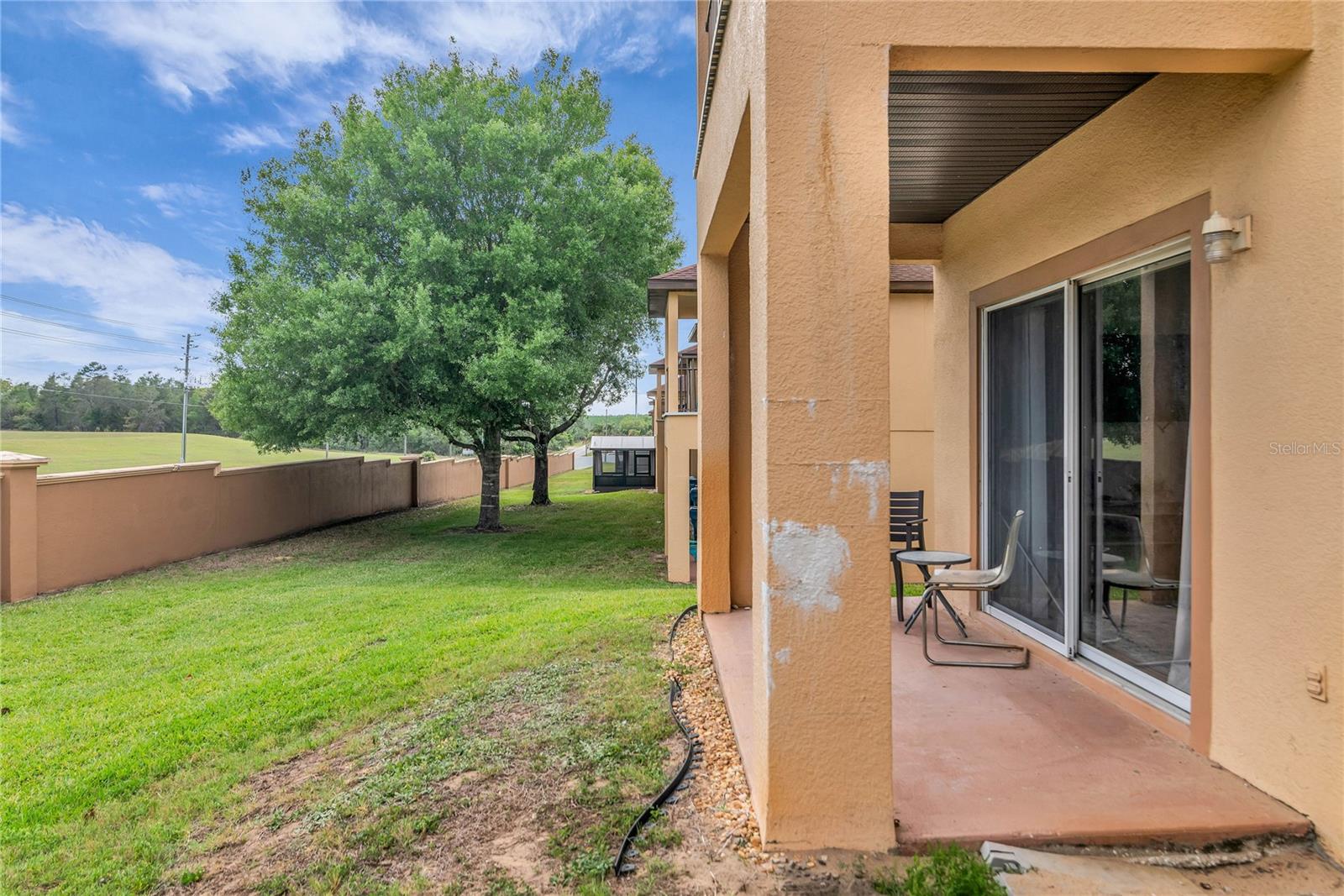 Back view of 457 La Mirage Street