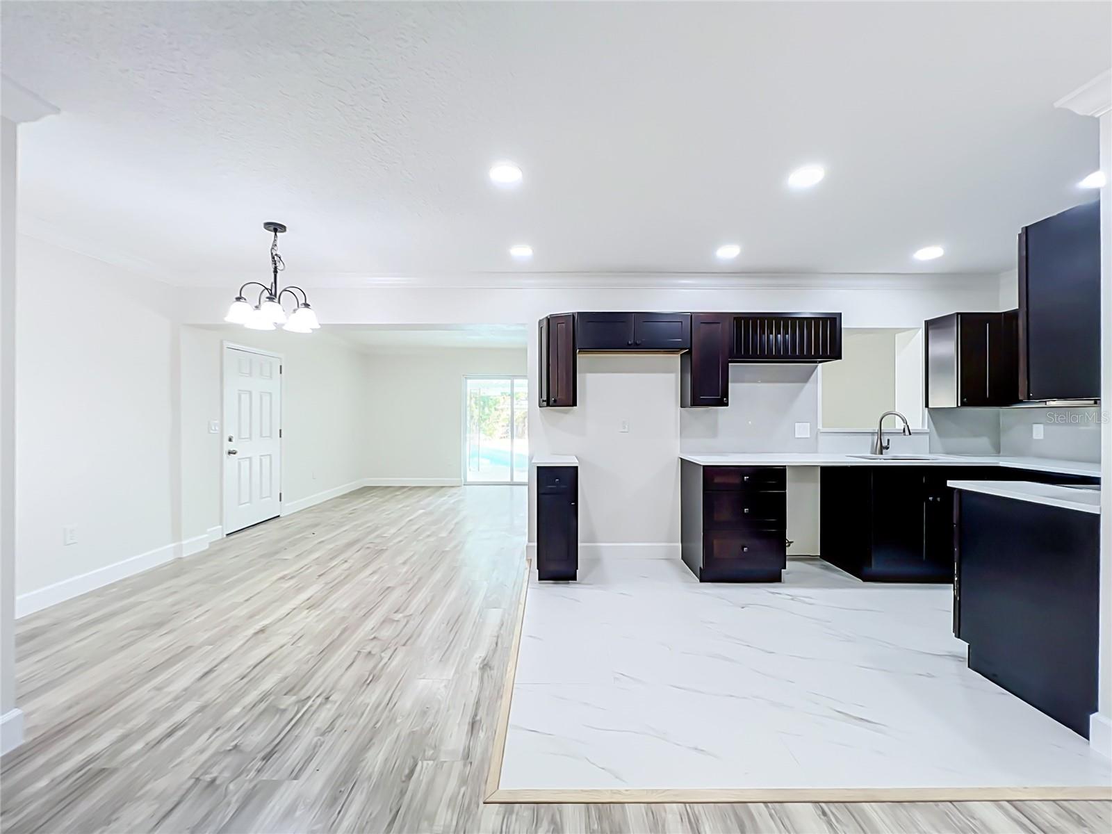 4207 SEYBOLD AVENUE, Orlando, FL 32808