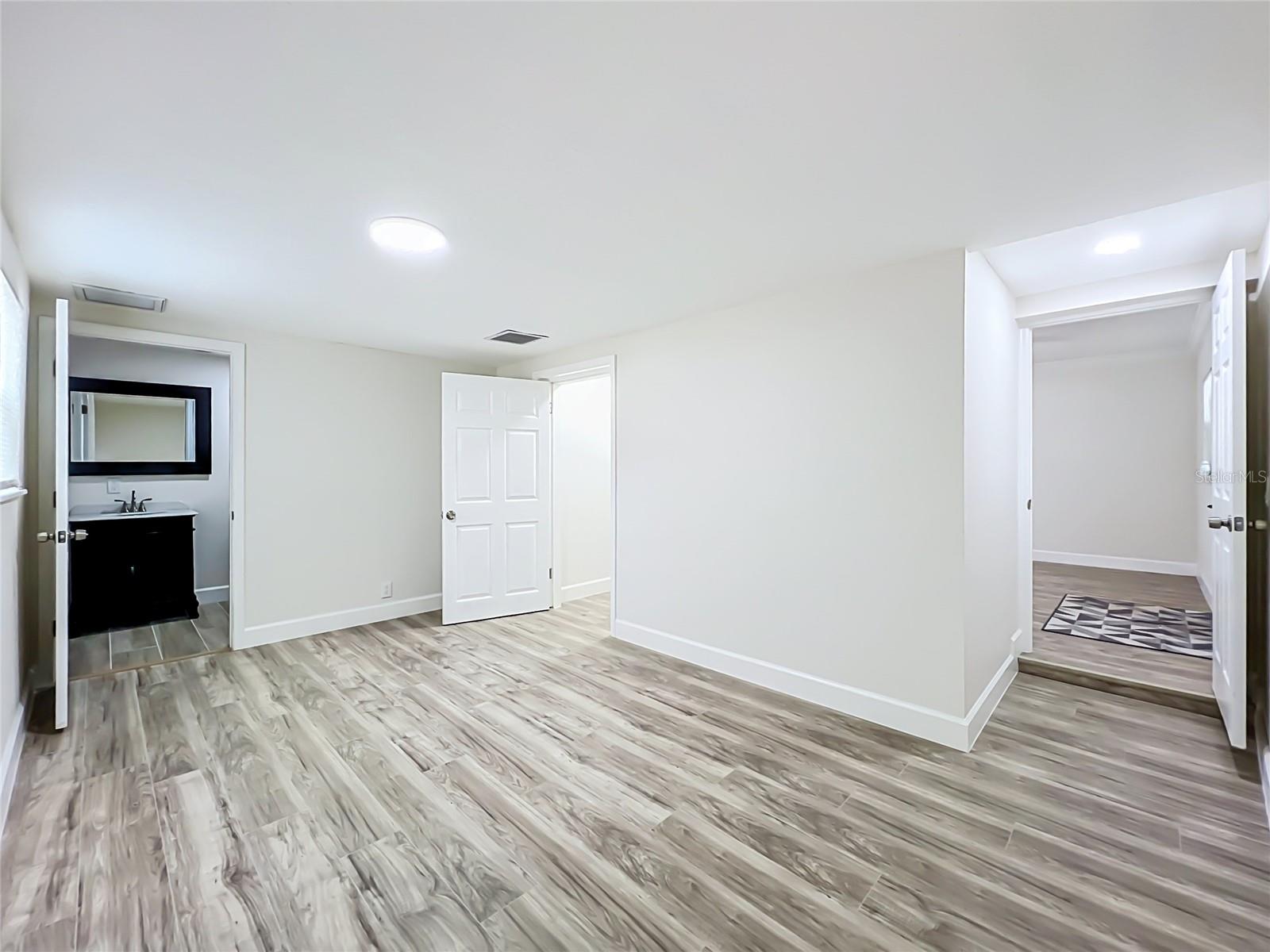 4207 SEYBOLD AVENUE, Orlando, FL 32808
