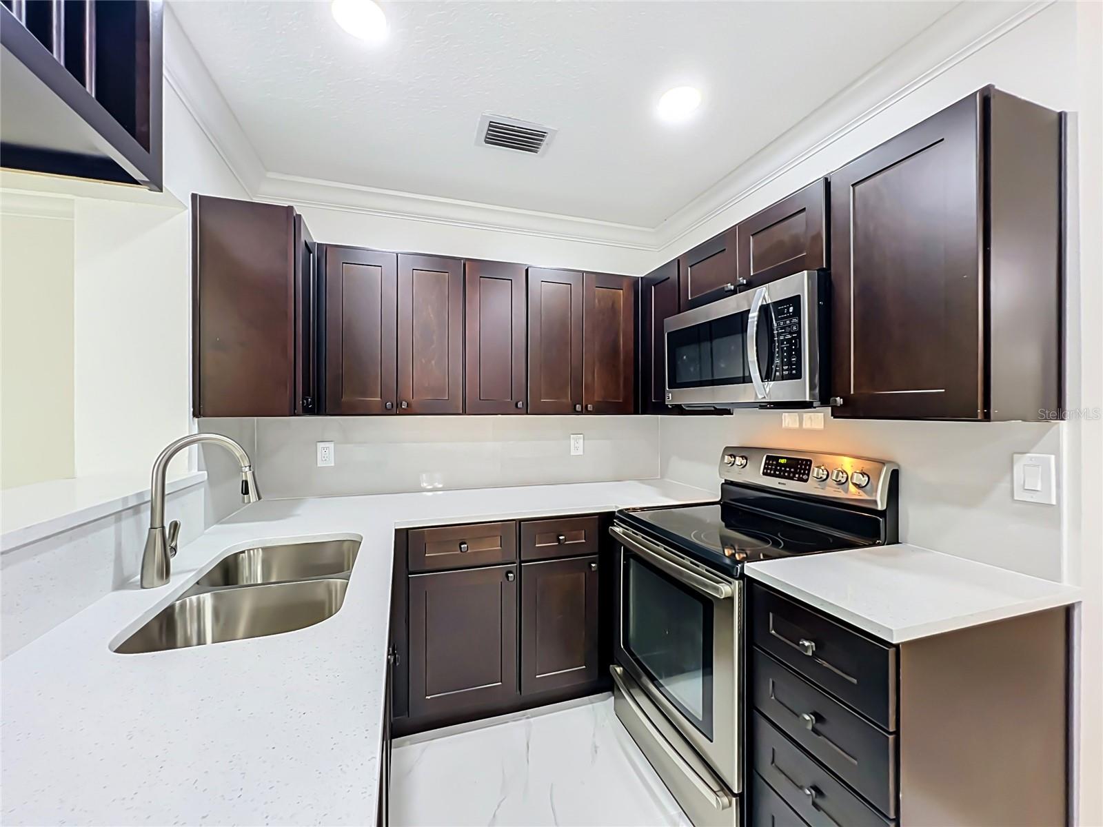 4207 SEYBOLD AVENUE, Orlando, FL 32808