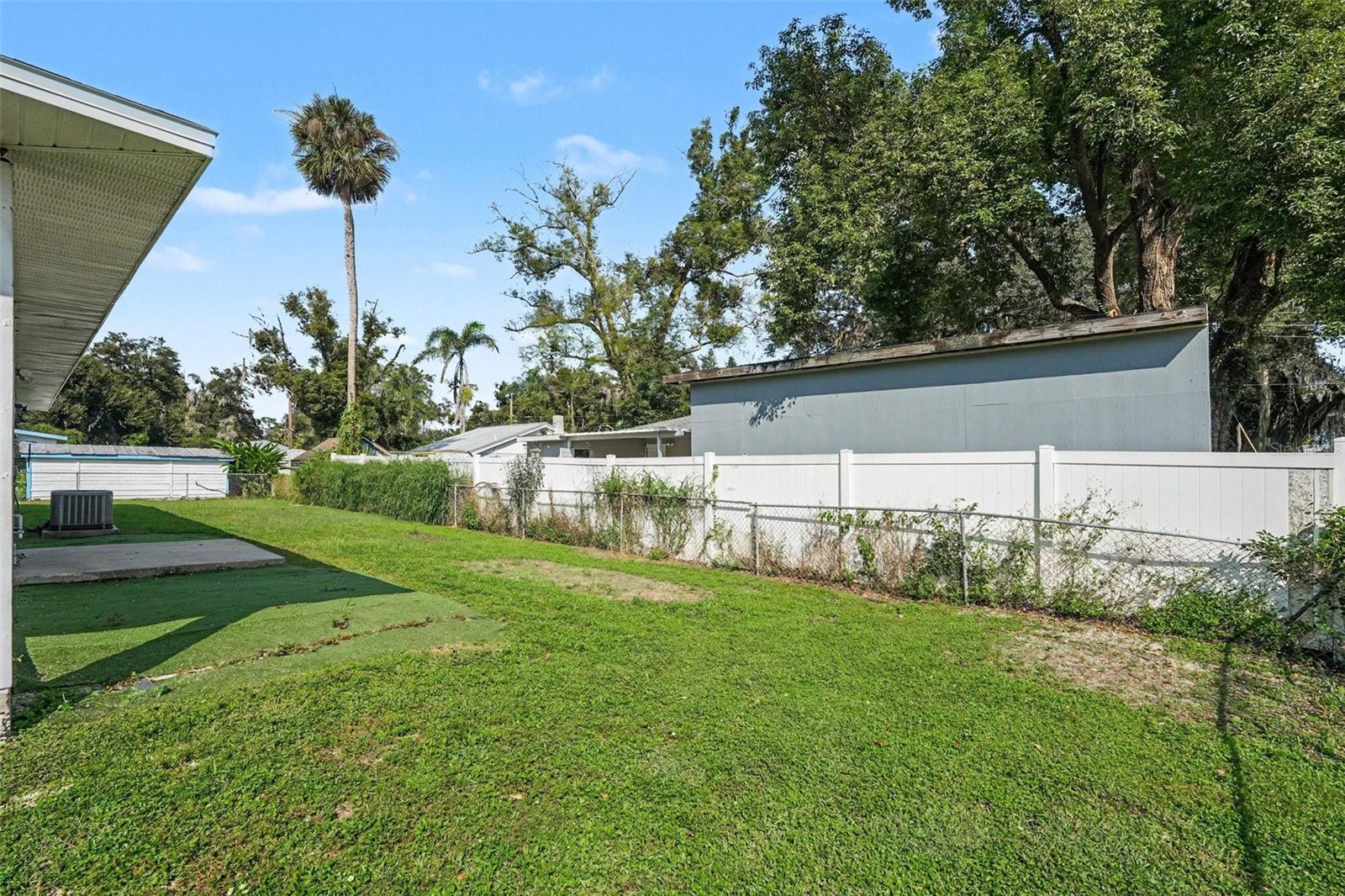 5233 BOGDONOFF DRIVE, Seffner, FL 33584