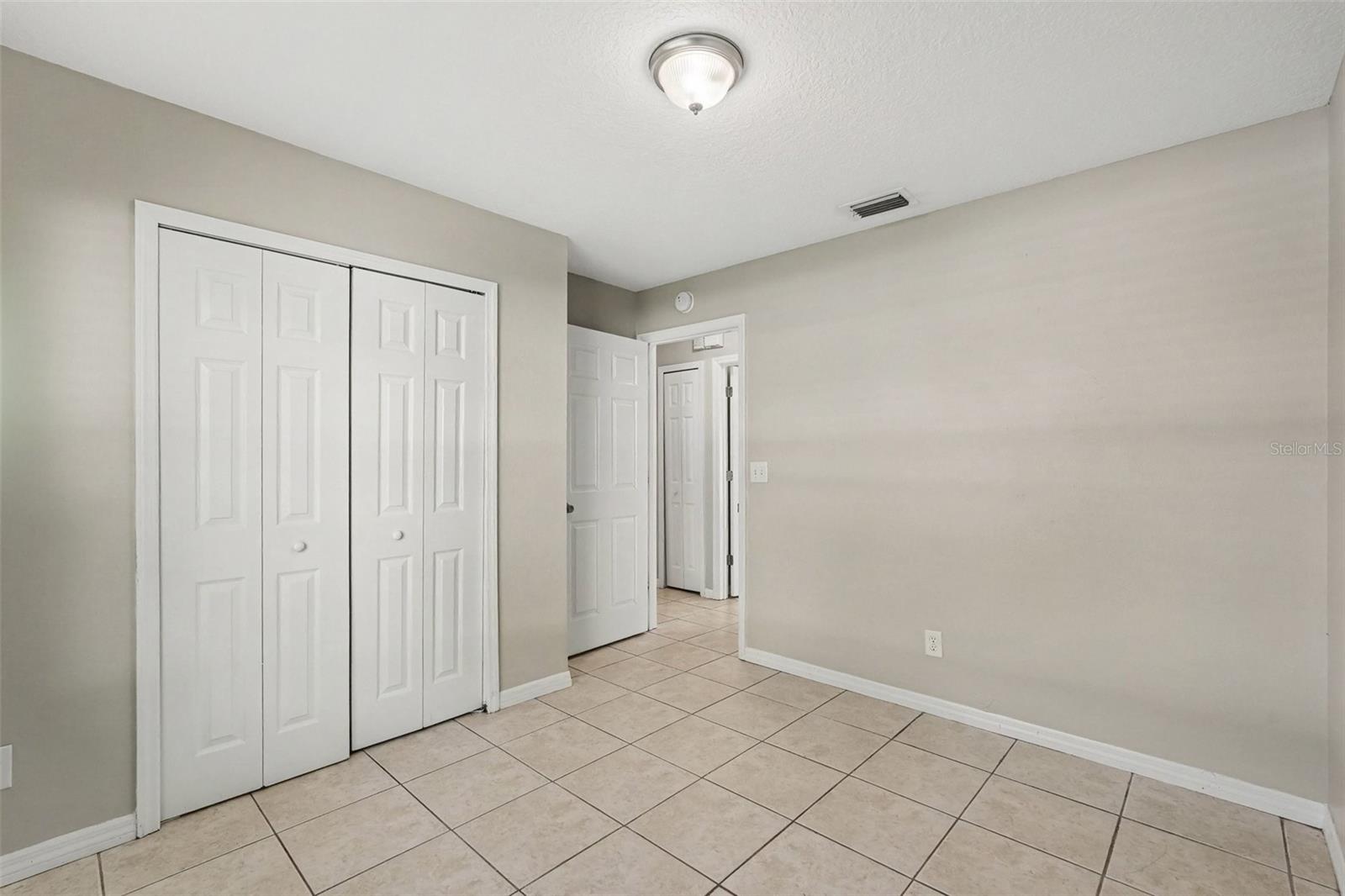 5233 BOGDONOFF DRIVE, Seffner, FL 33584