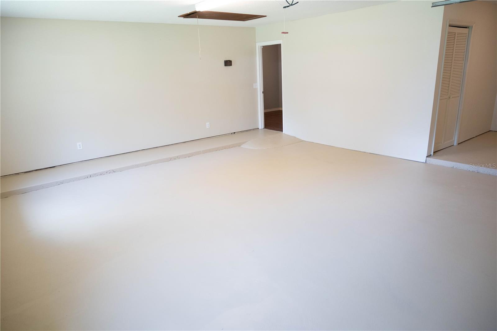 17836 PALM STREET, Umatilla, FL 32784