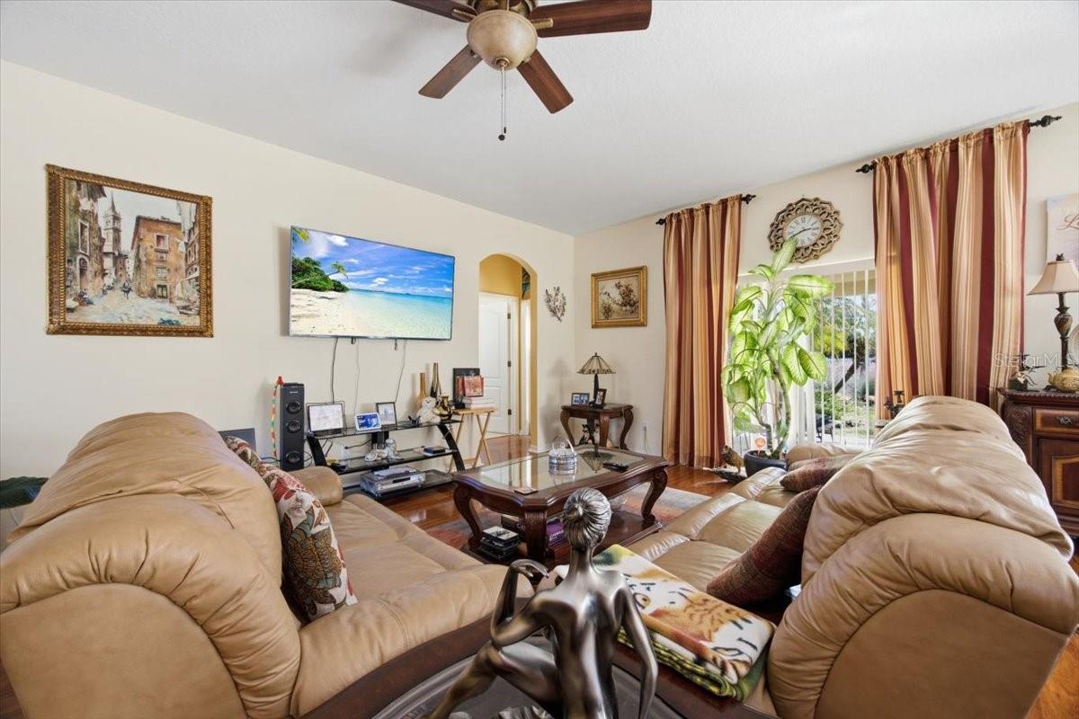 Florida Room - R