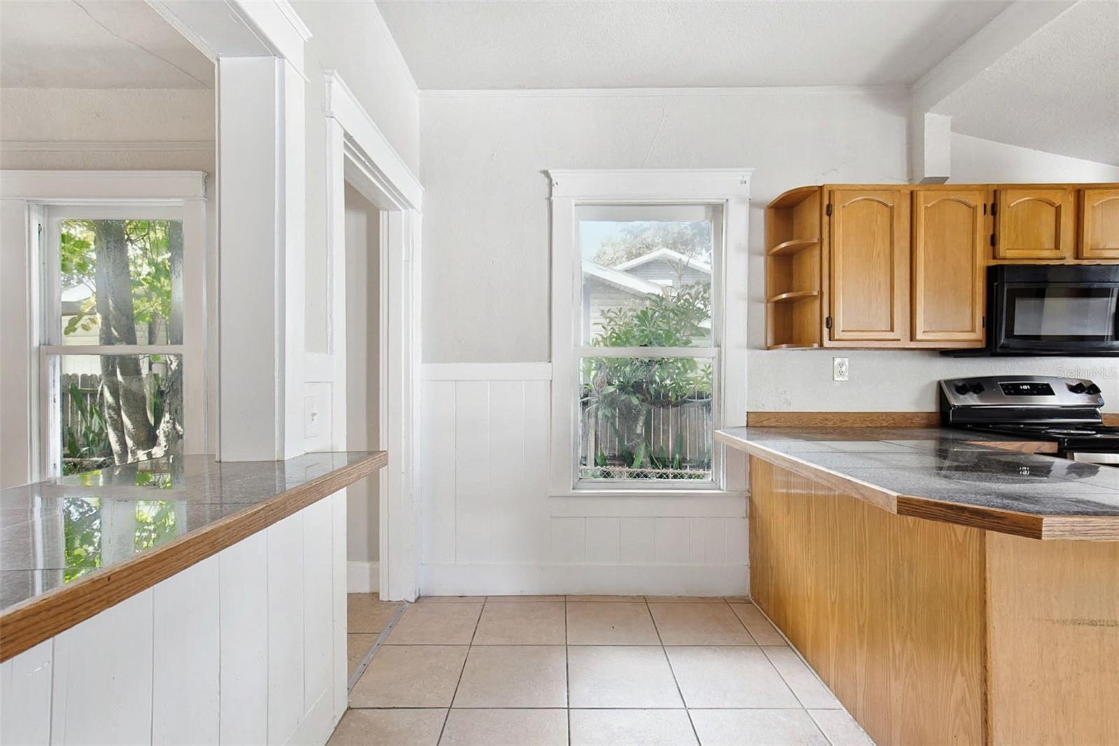 508 E HUGH STREET, Tampa, FL 33603