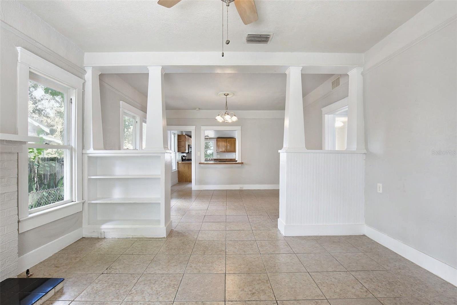 508 E HUGH STREET, Tampa, FL 33603