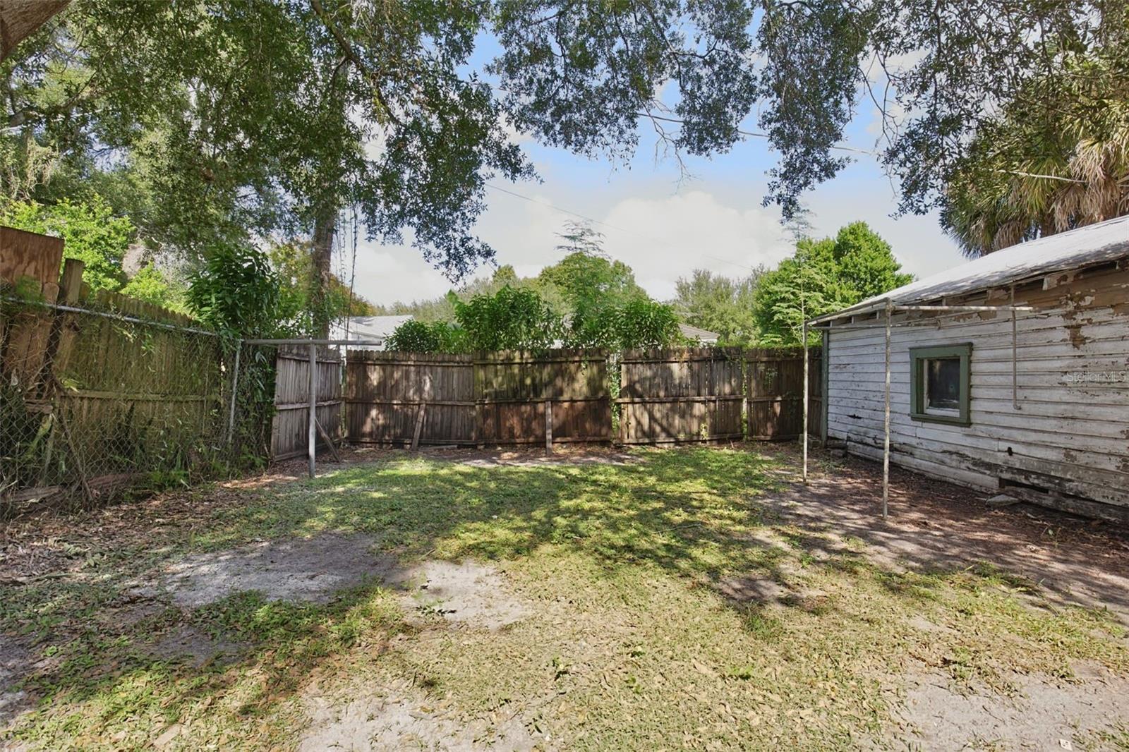 508 E HUGH STREET, Tampa, FL 33603