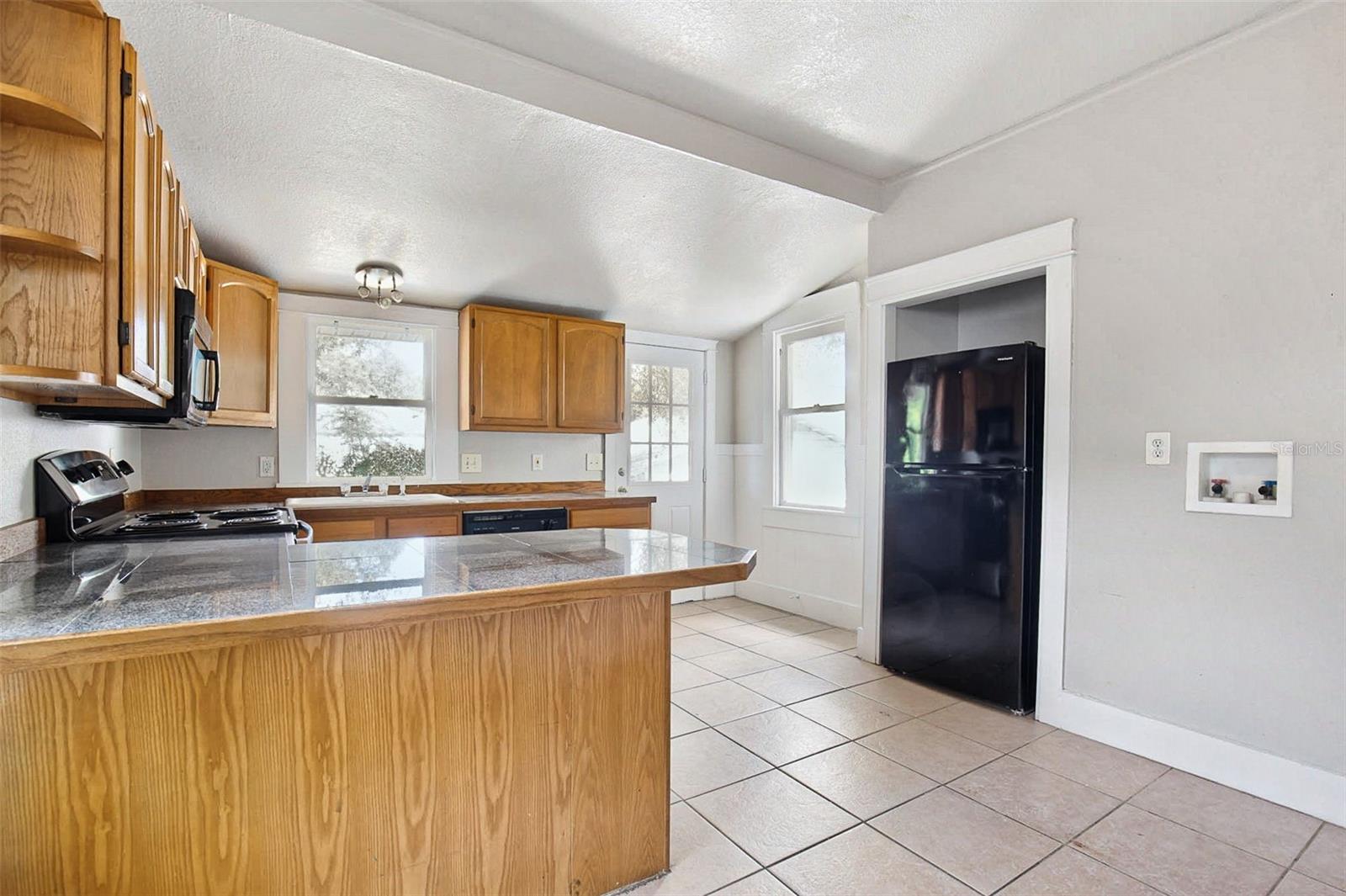 508 E HUGH STREET, Tampa, FL 33603