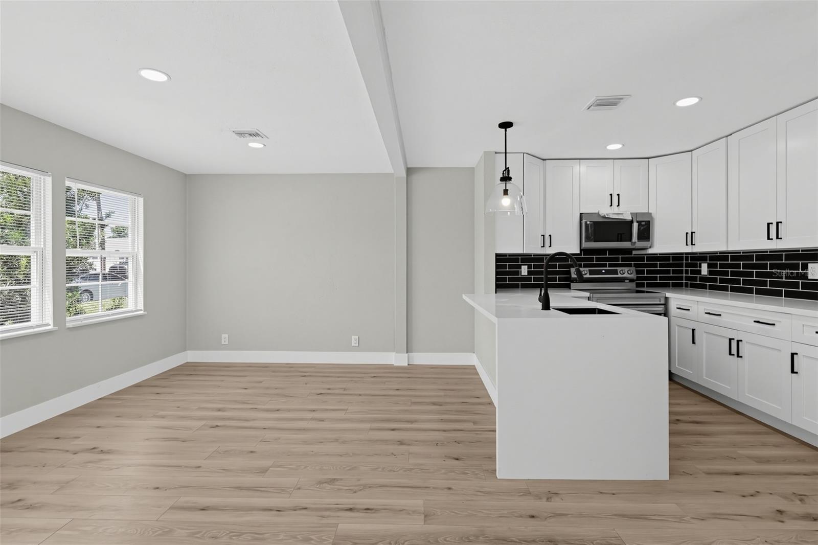 1423 MASSACHUSETTS AVENUE, St Cloud, FL 34769