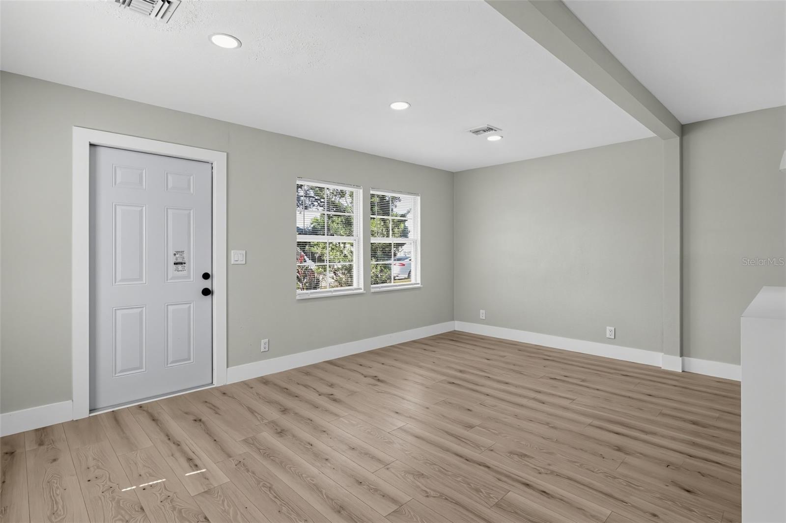 1423 MASSACHUSETTS AVENUE, St Cloud, FL 34769 1423 MASSACHUSETTS AVENUE, St Cloud, FL 34769