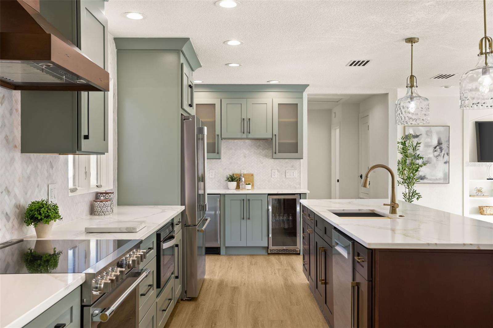 512 MAYFAIR CIRCLE, Orlando, FL 32803