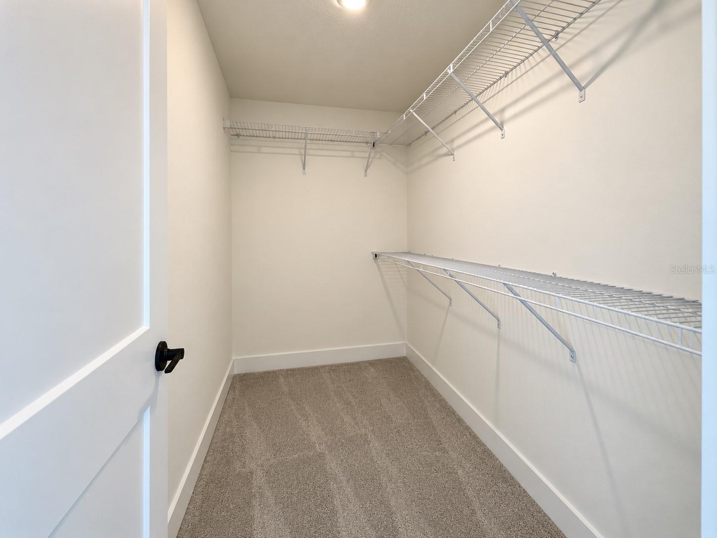 Master Walking Closet