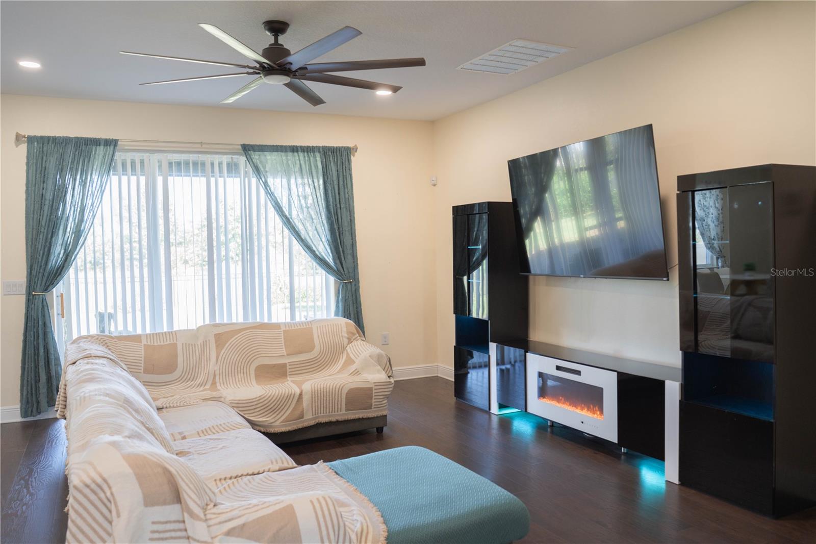 460 AVILA PLACE, Howey In The Hills, FL 34737
