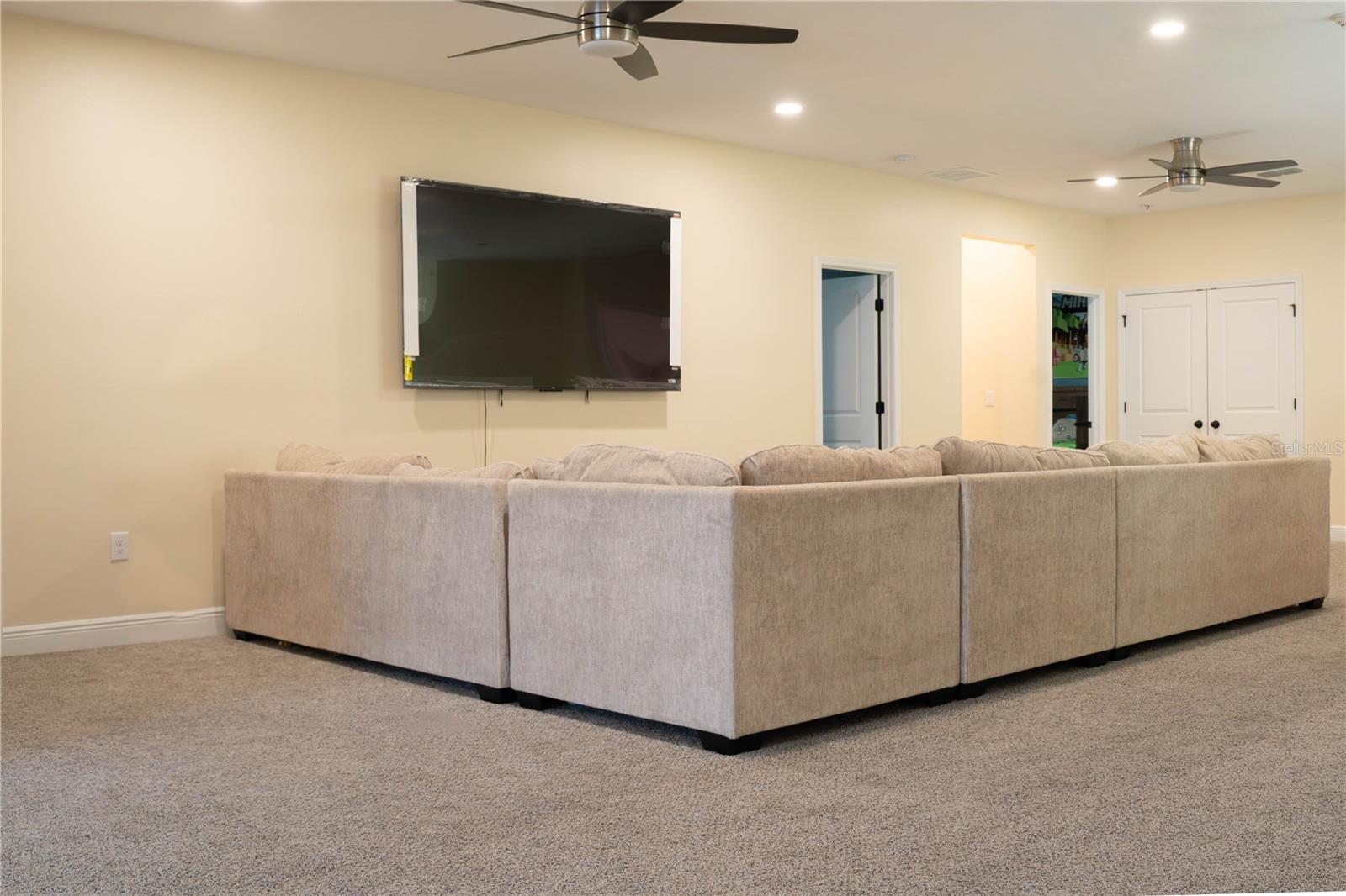 460 AVILA PLACE, Howey In The Hills, FL 34737