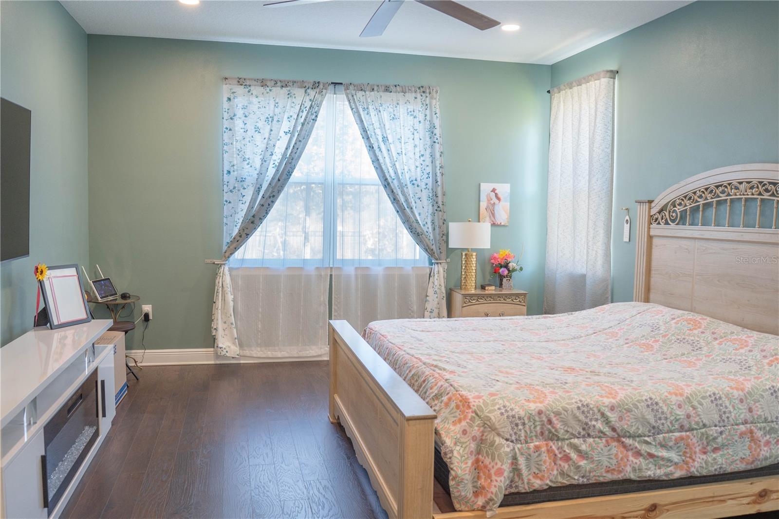 460 AVILA PLACE, Howey In The Hills, FL 34737