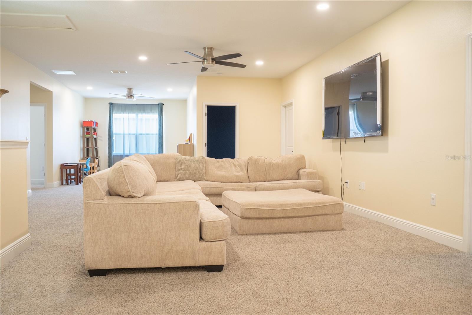 460 AVILA PLACE, Howey In The Hills, FL 34737