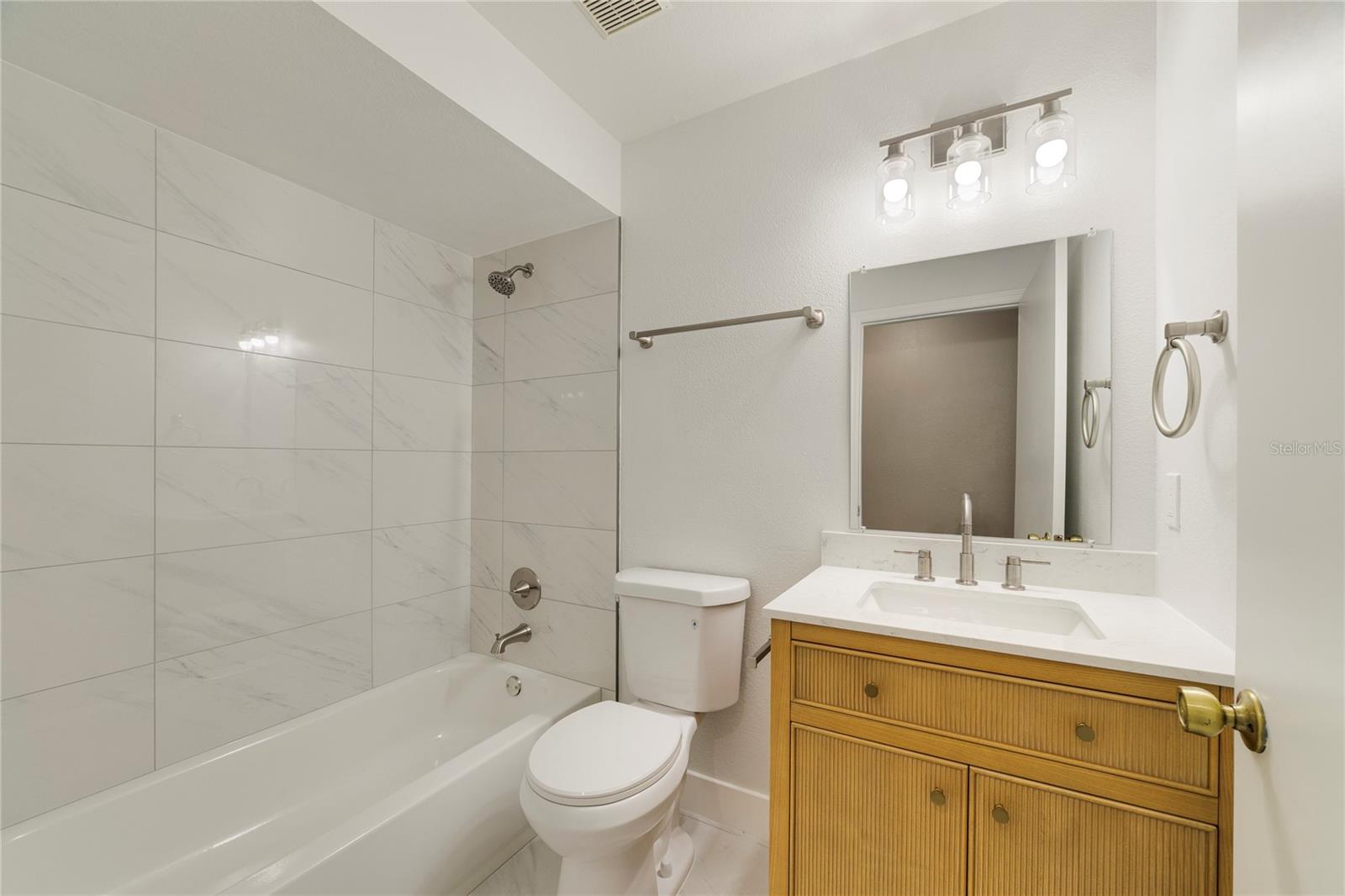 11904 DESMAR COURT, Orlando, FL 32821