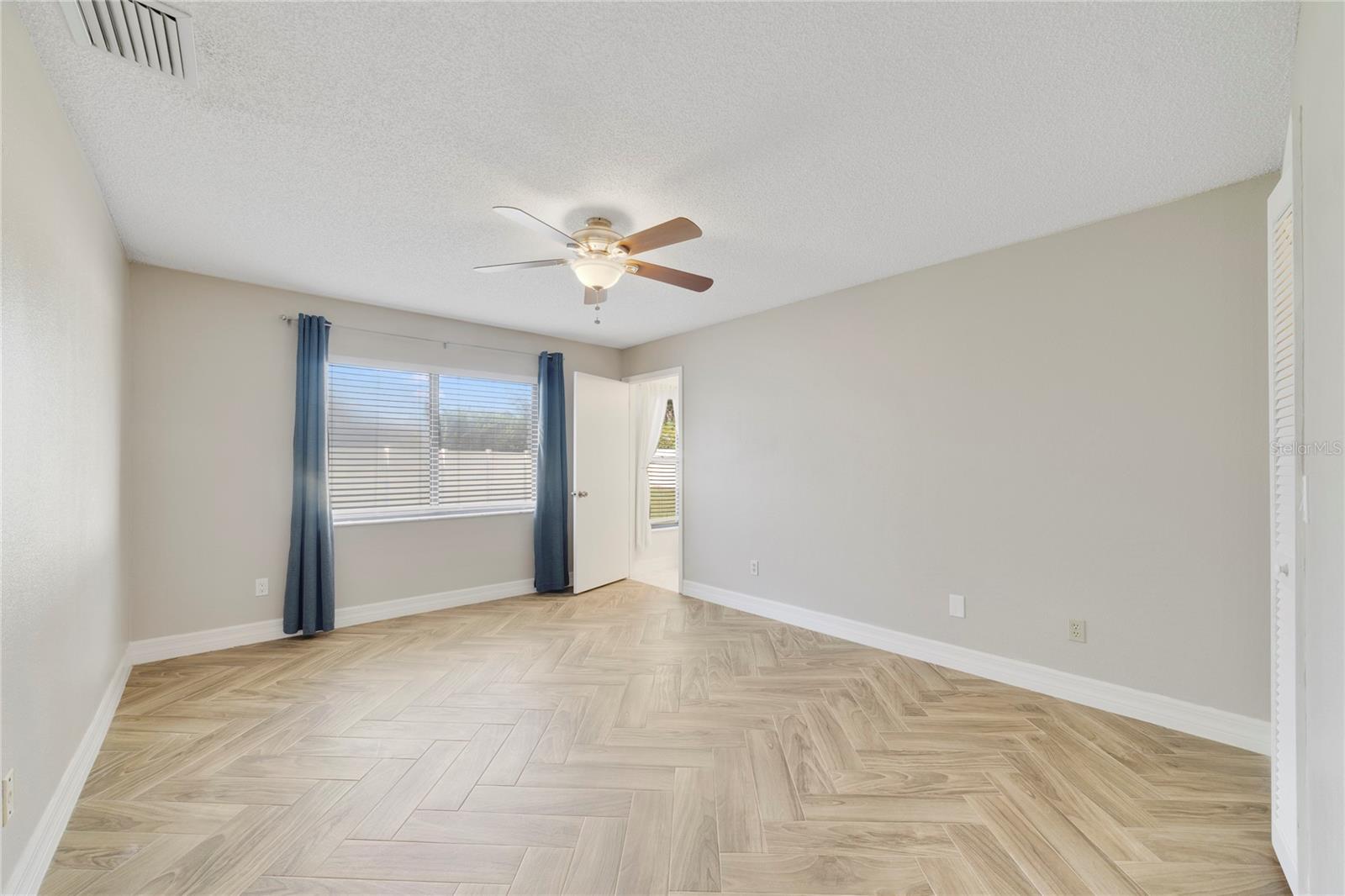 11904 DESMAR COURT, Orlando, FL 32821