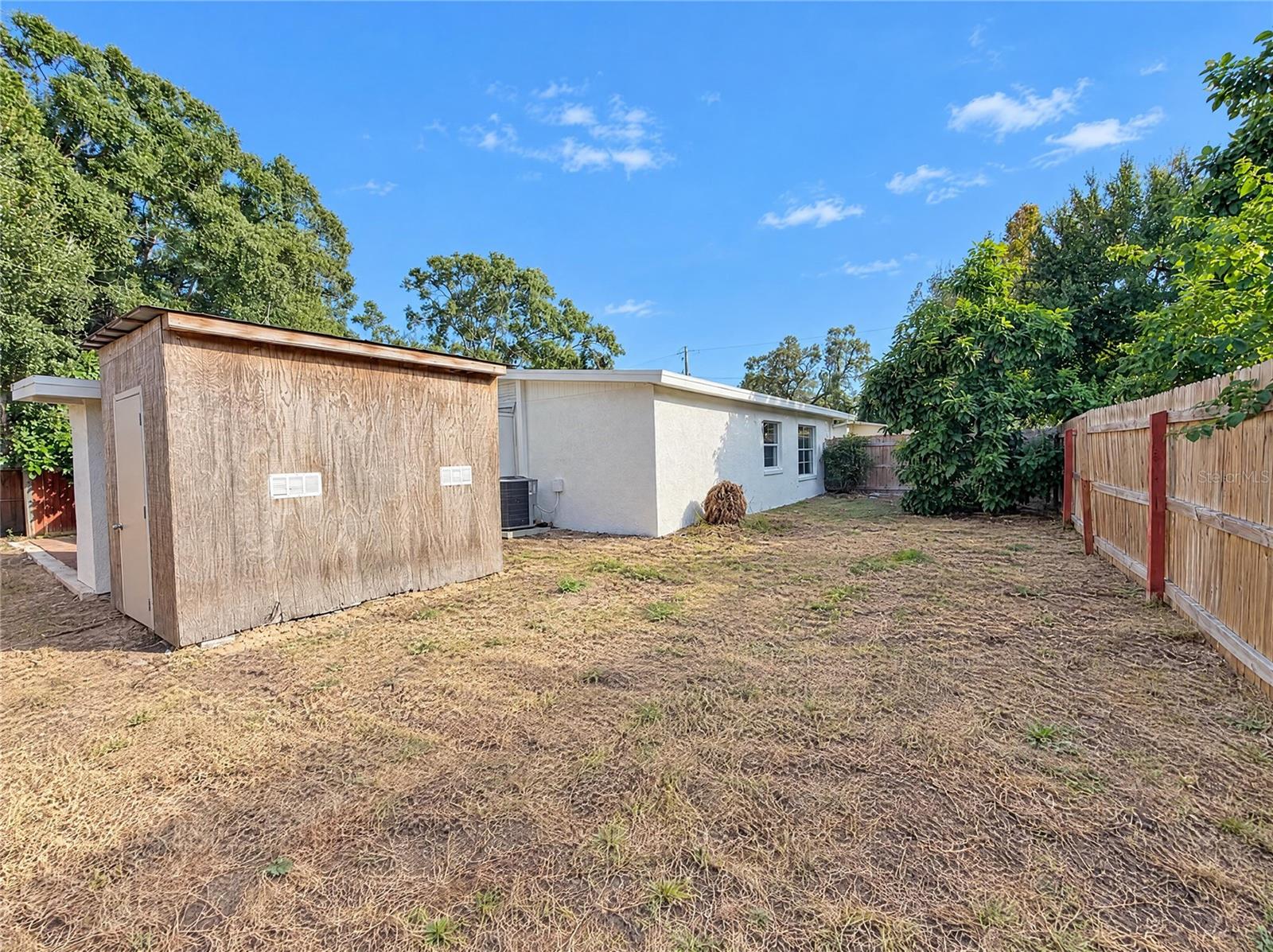 3205 W ROGERS AVENUE, Tampa, FL 33611