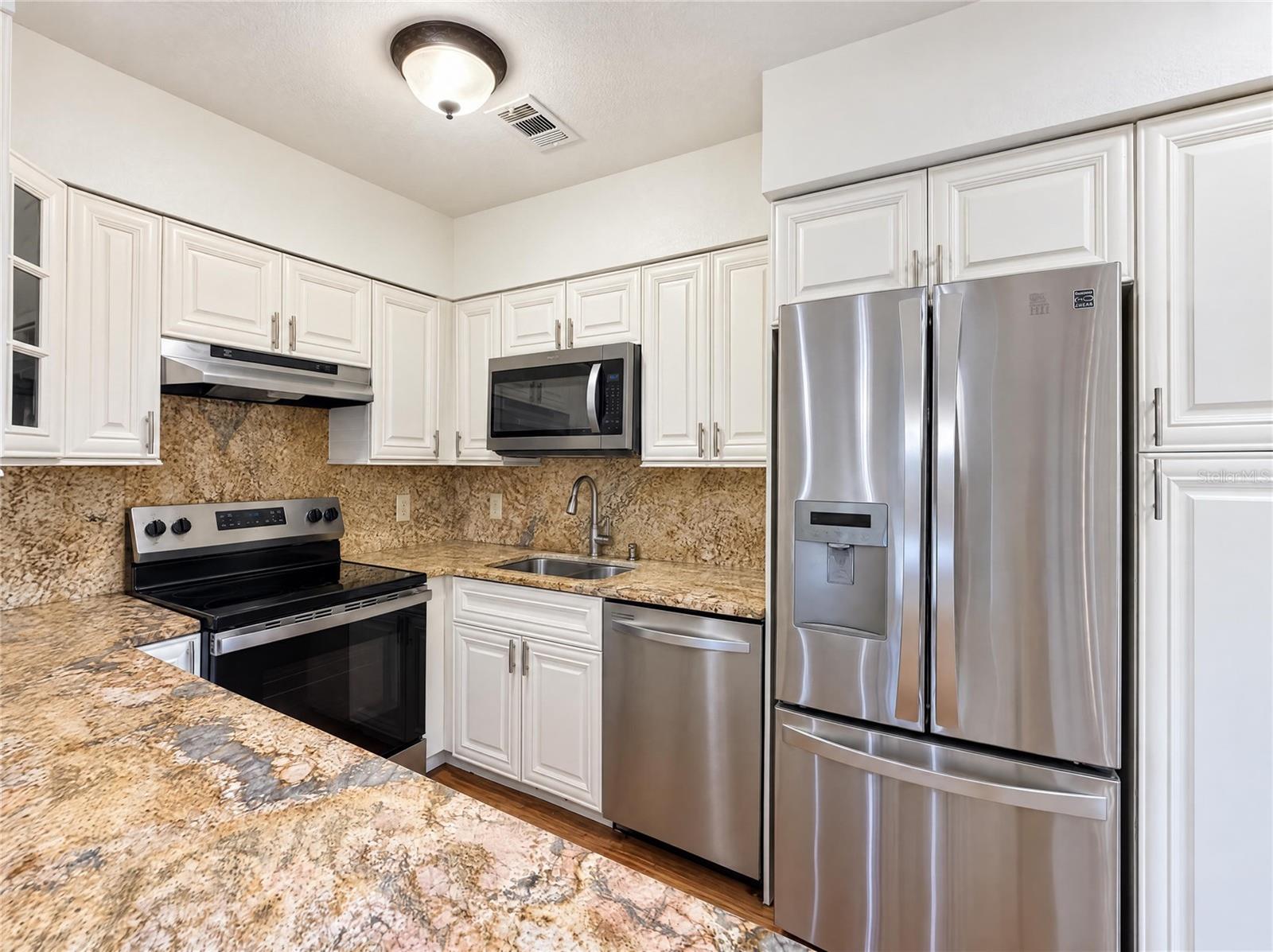 3205 W ROGERS AVENUE, Tampa, FL 33611
