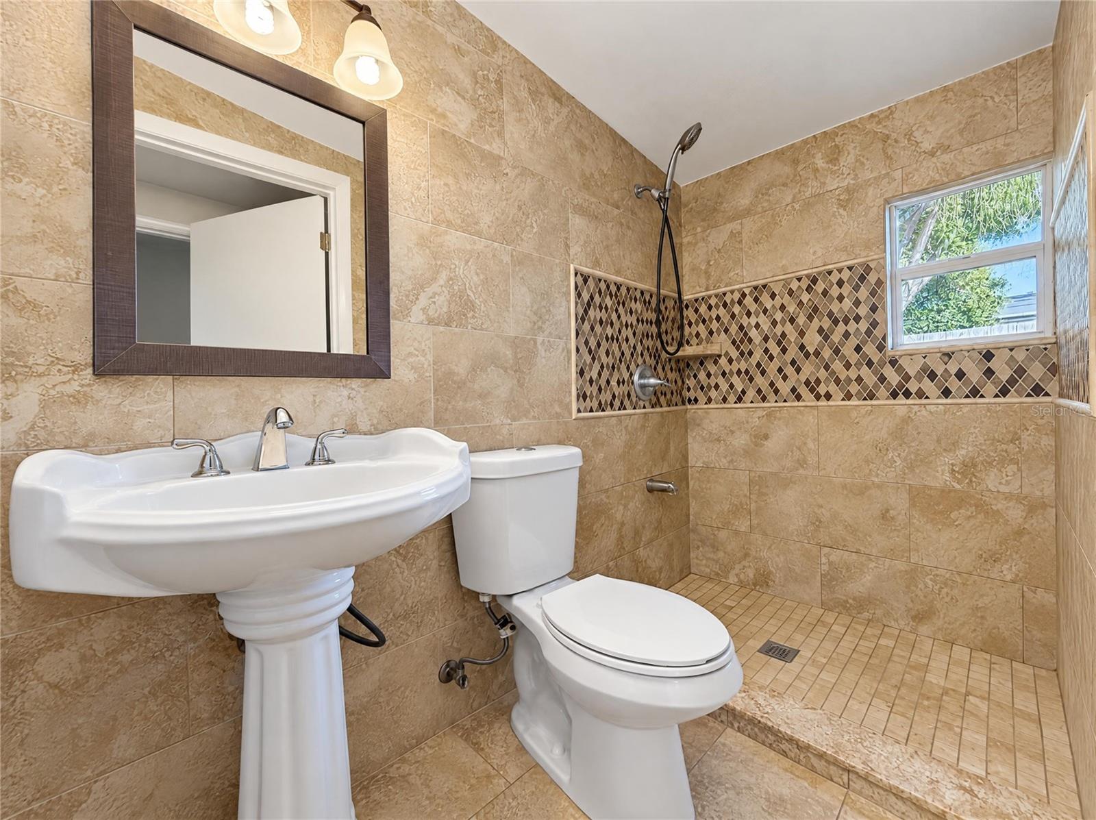 3205 W ROGERS AVENUE, Tampa, FL 33611