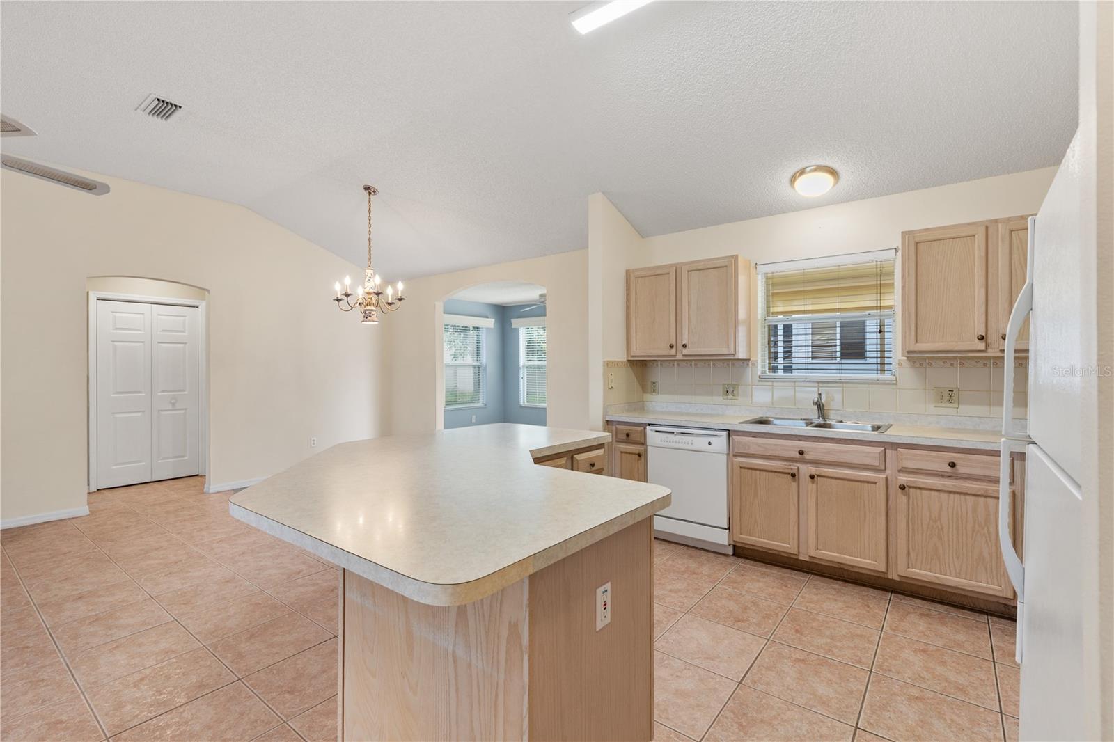 2055 PALO ALTO AVENUE, The Villages, FL 32159