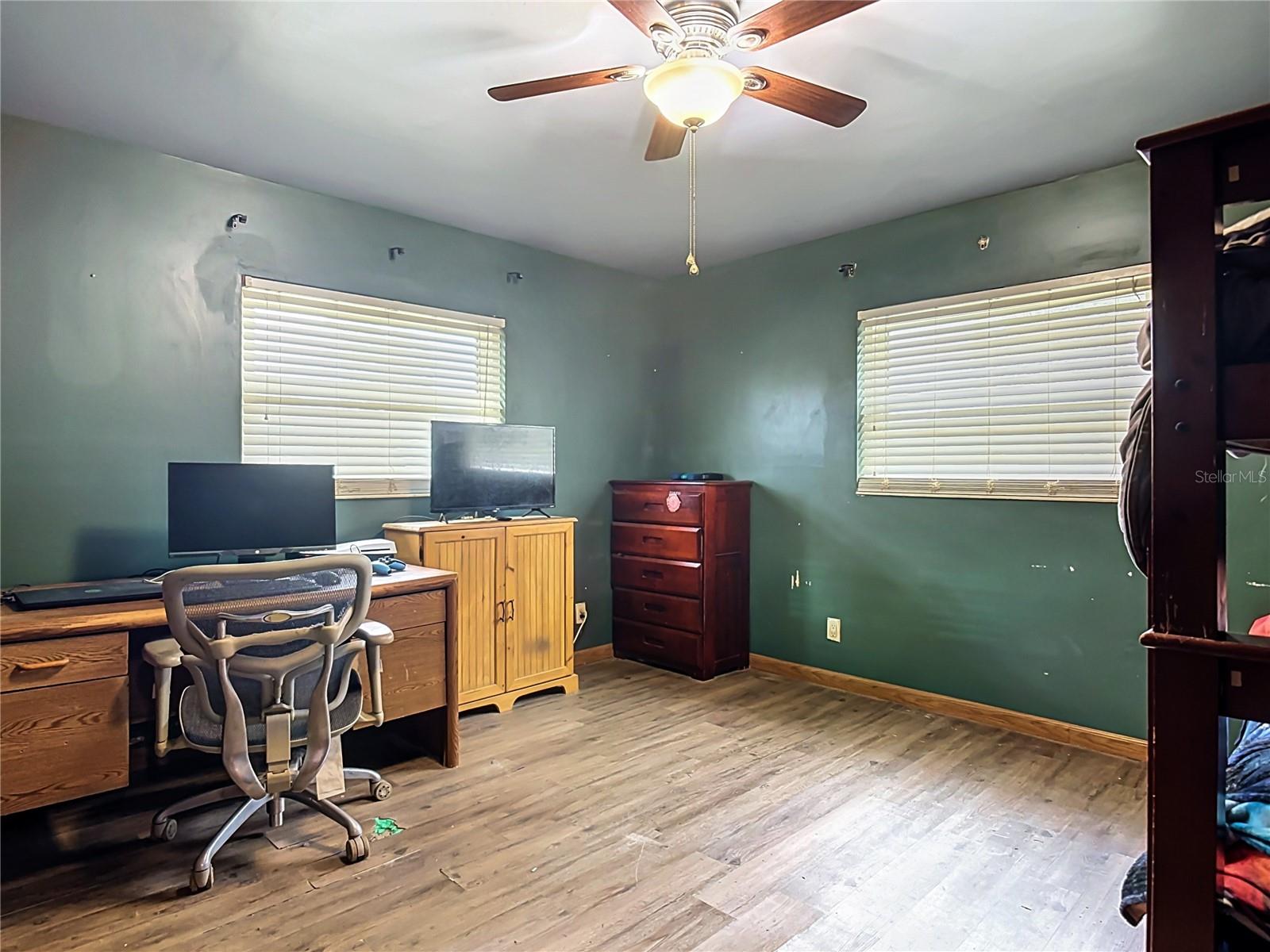 28418 BOUGAINVILLEA AVENUE, Paisley, FL 32767