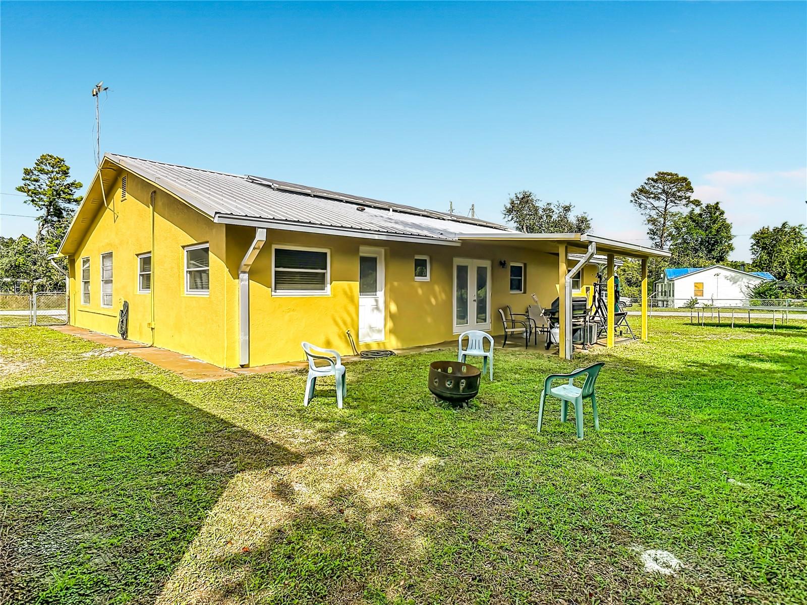 28418 BOUGAINVILLEA AVENUE, Paisley, FL 32767