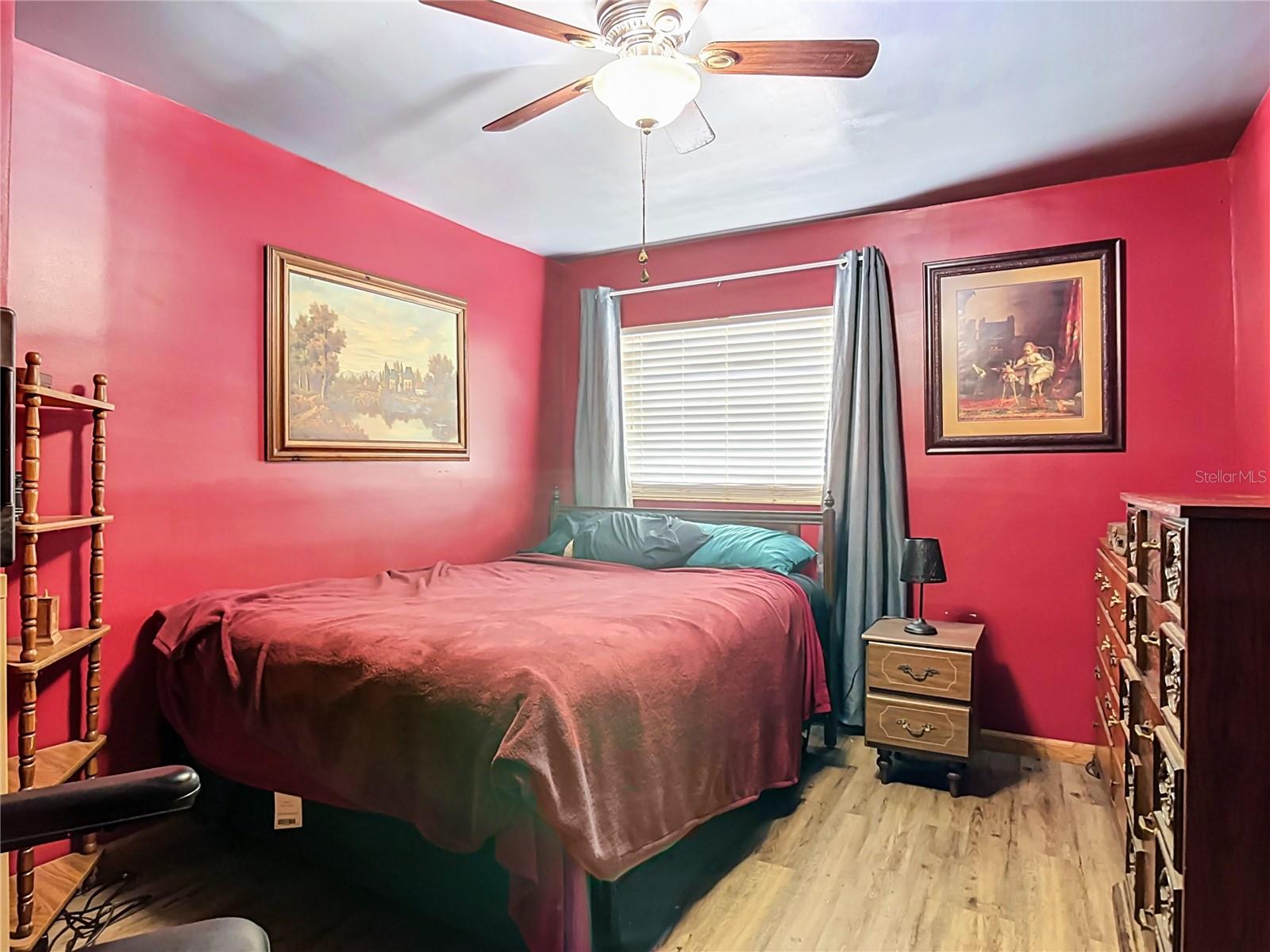 28418 BOUGAINVILLEA AVENUE, Paisley, FL 32767