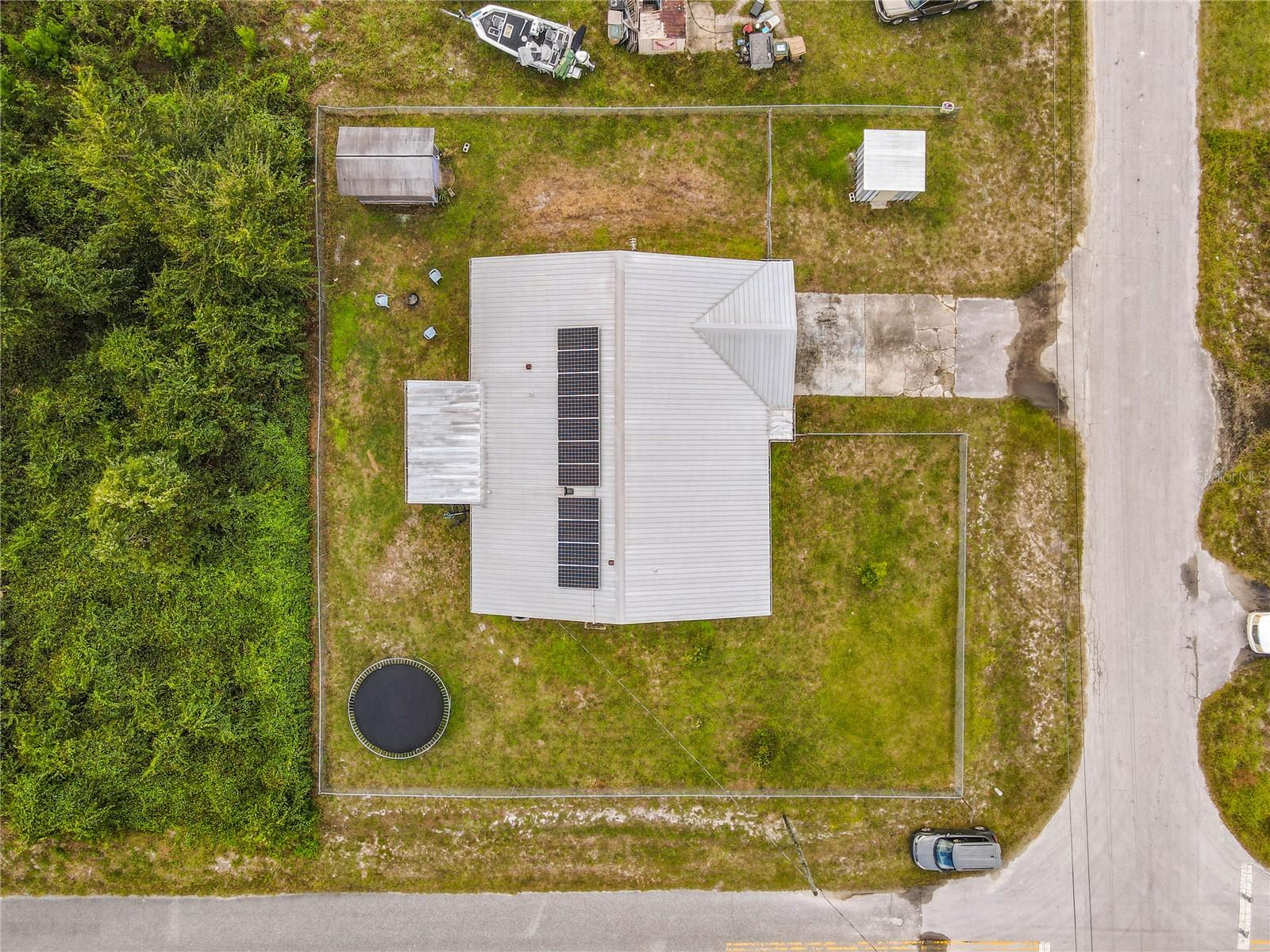 28418 BOUGAINVILLEA AVENUE, Paisley, FL 32767