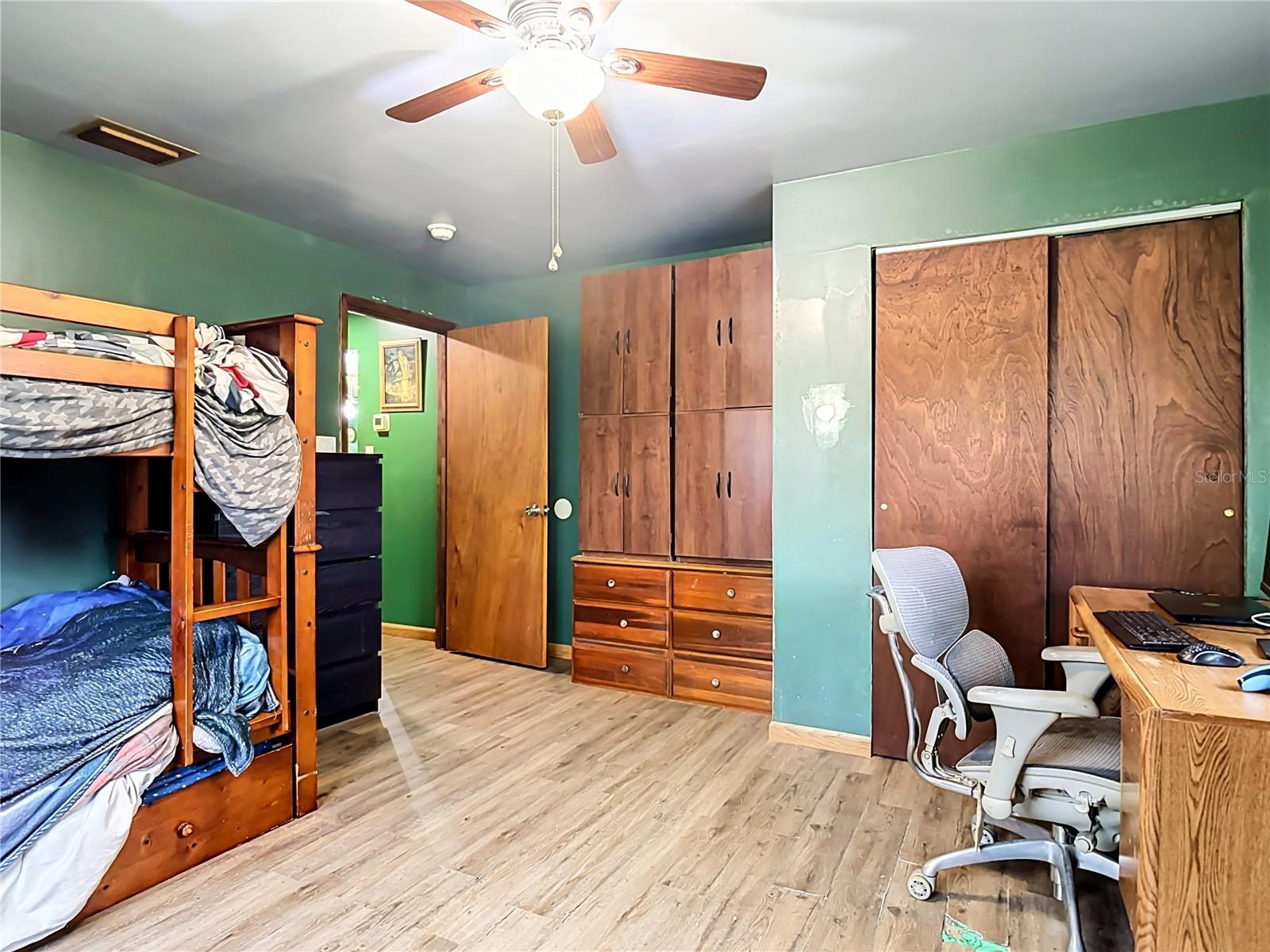 28418 BOUGAINVILLEA AVENUE, Paisley, FL 32767