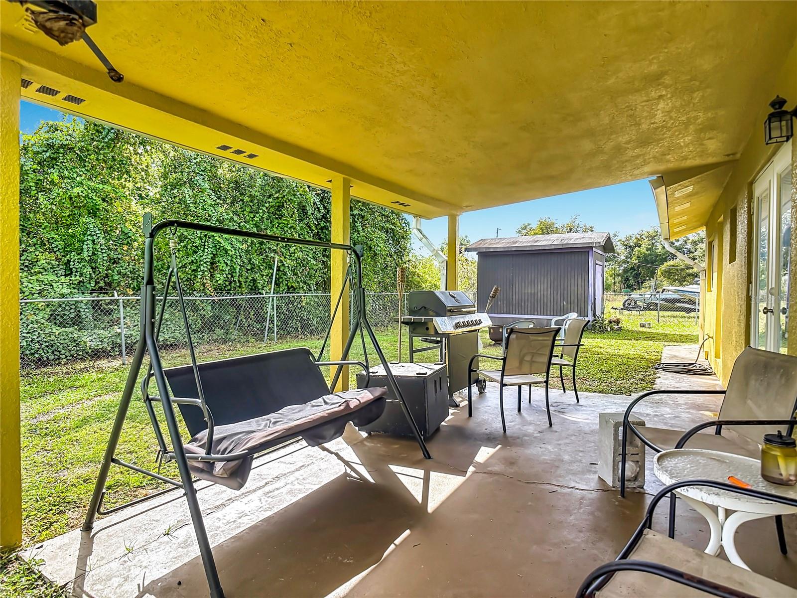 28418 BOUGAINVILLEA AVENUE, Paisley, FL 32767