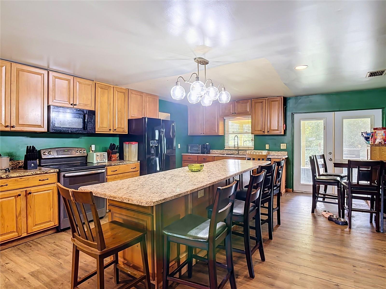 28418 BOUGAINVILLEA AVENUE, Paisley, FL 32767