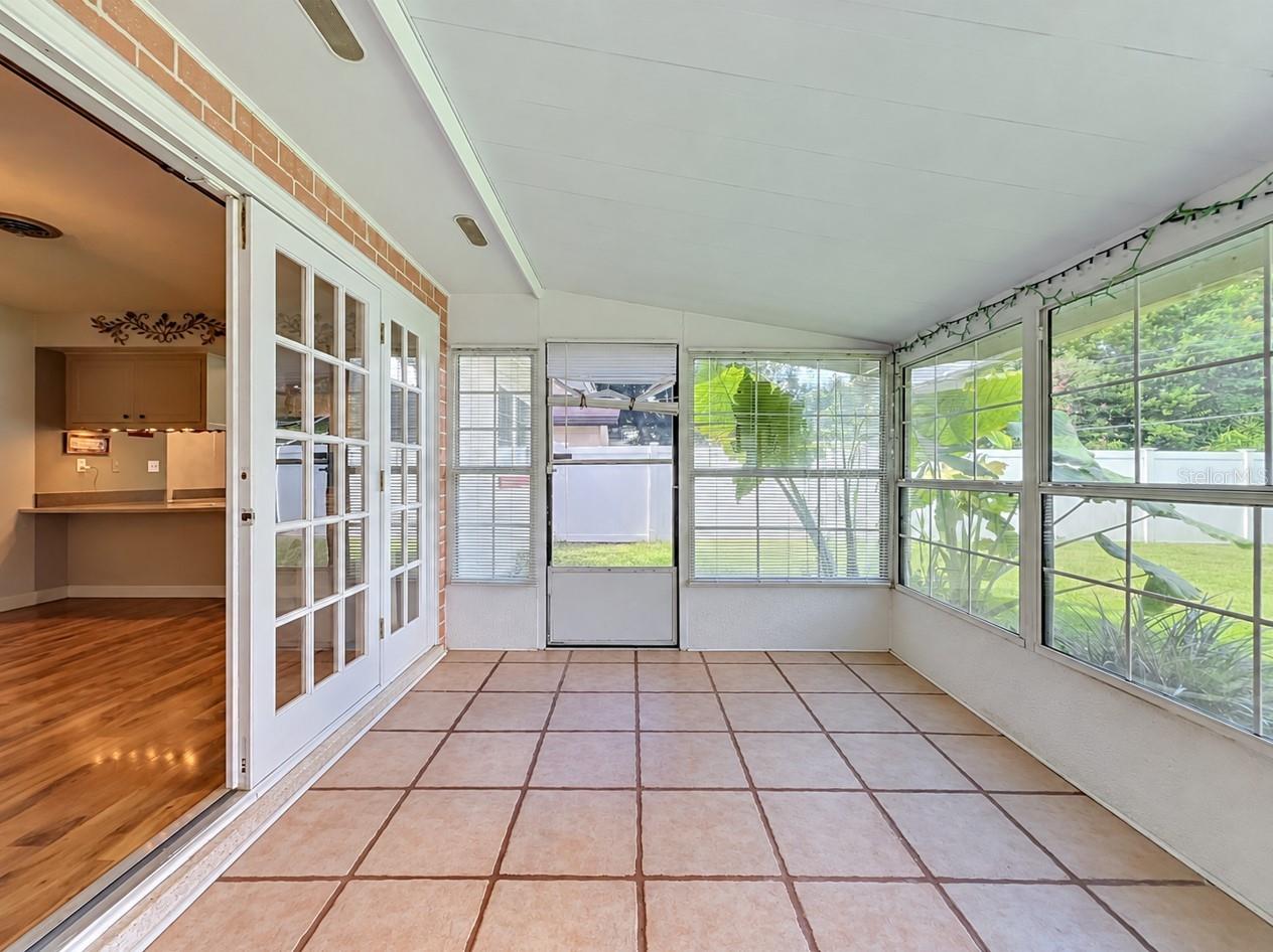 Virtual furniture removal Virtual furniture removal