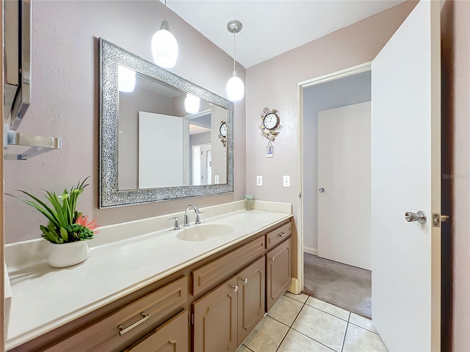 3521 EDLAND DRIVE, Orlando, FL 32806