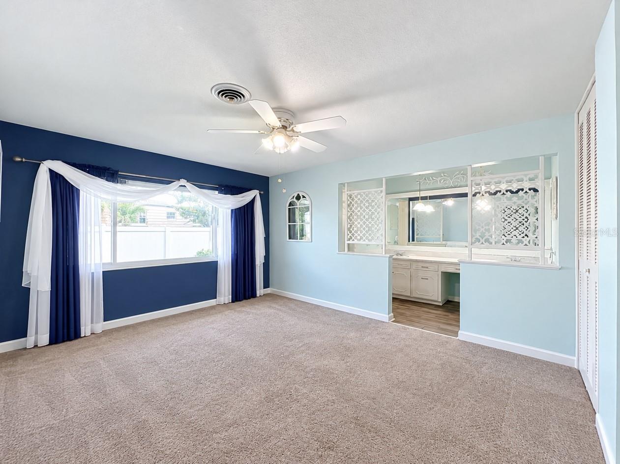 Virtual furniture removal