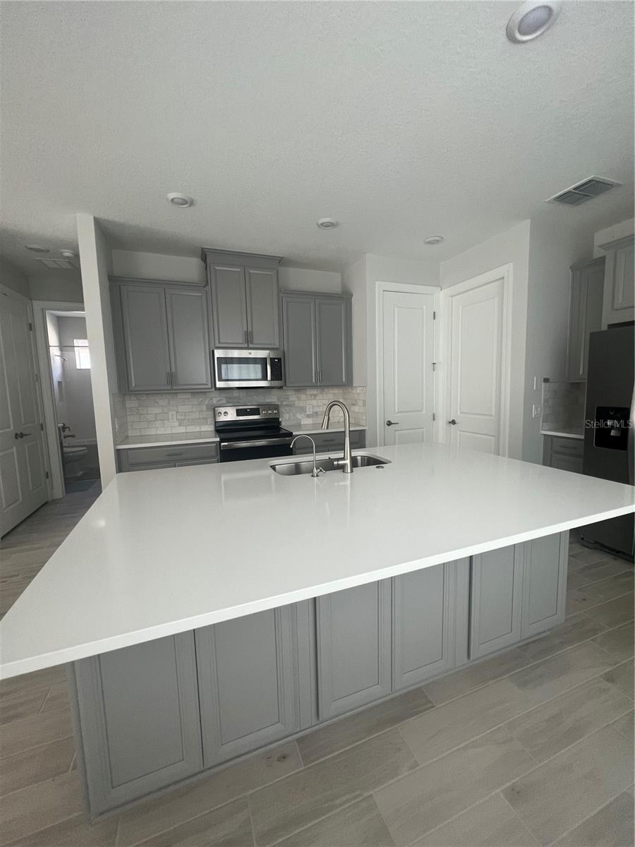 734 VIA COMO STREET, Poinciana, FL 34759 734 VIA COMO STREET, Poinciana, FL 34759