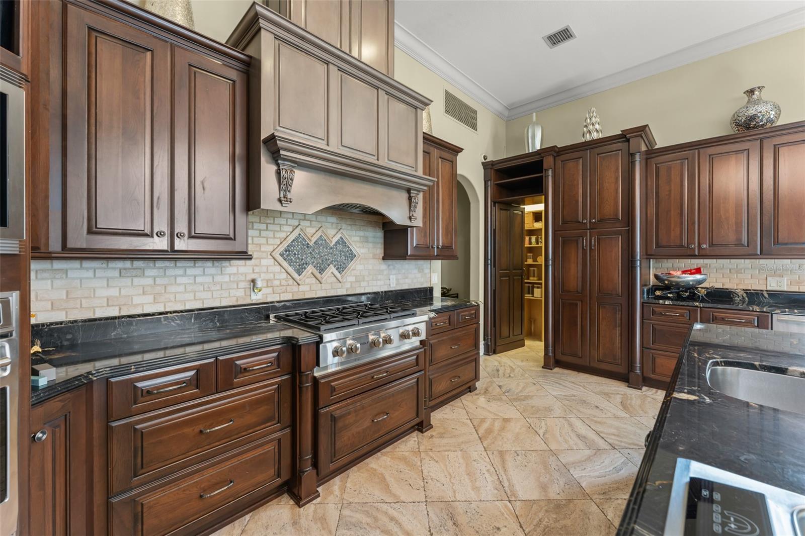 11103 BRIDGE HOUSE ROAD, Windermere, FL 34786