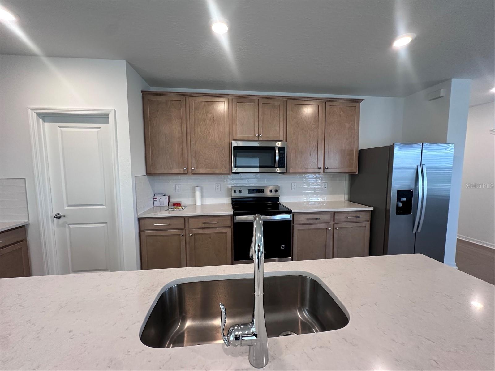 4681 SUNNY CITRUS LANE, Clermont, FL 34714
