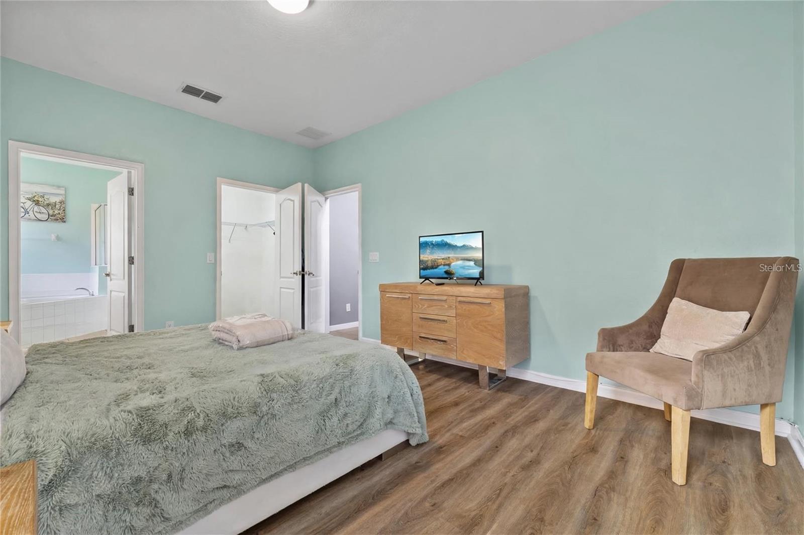 5221 OAKBOURNE AVENUE, Davenport, FL 33837