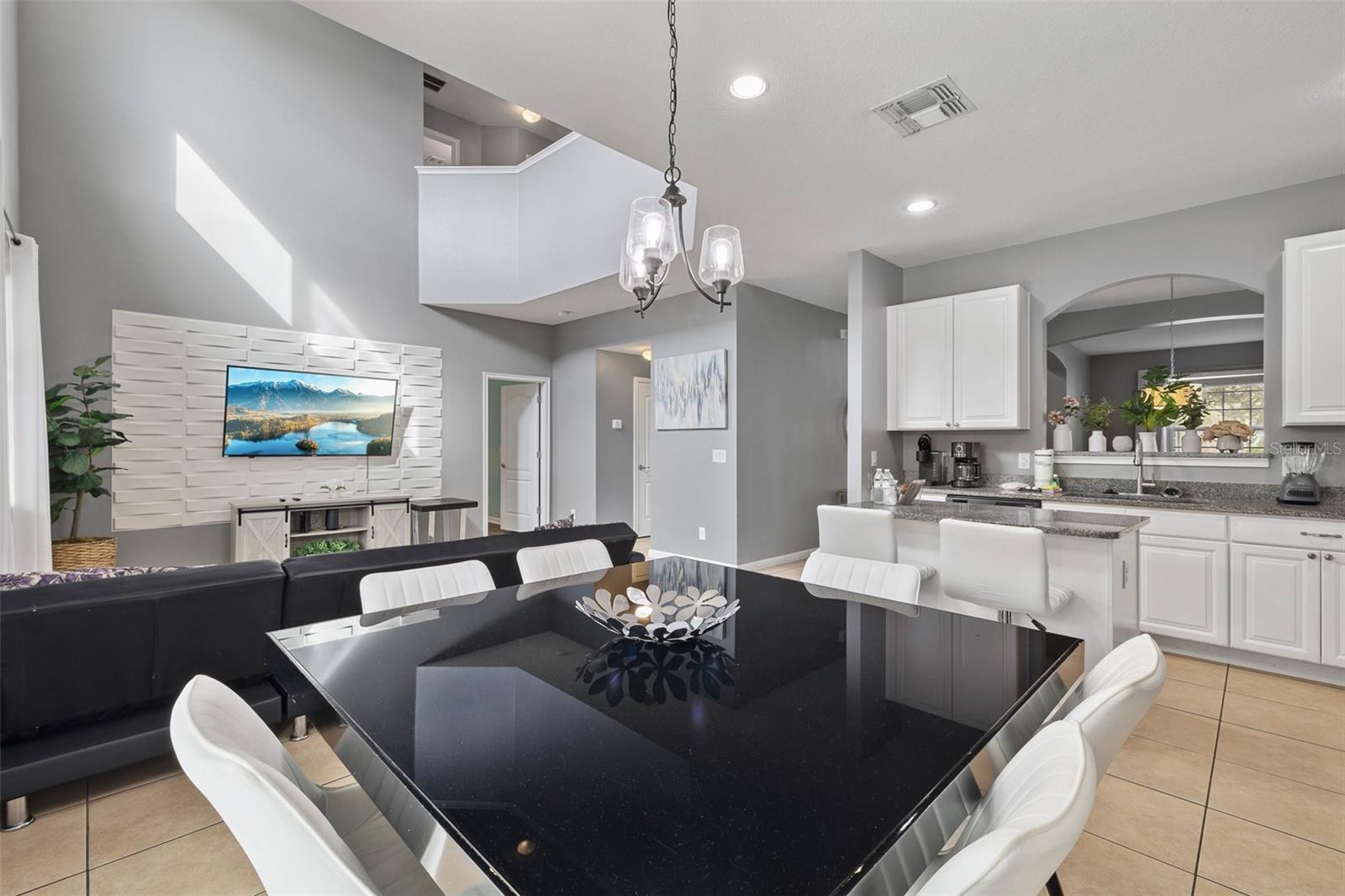 5221 OAKBOURNE AVENUE, Davenport, FL 33837