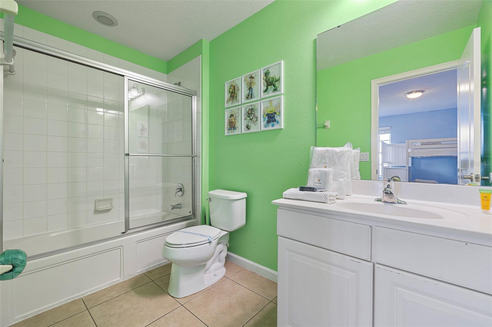 5221 OAKBOURNE AVENUE, Davenport, FL 33837