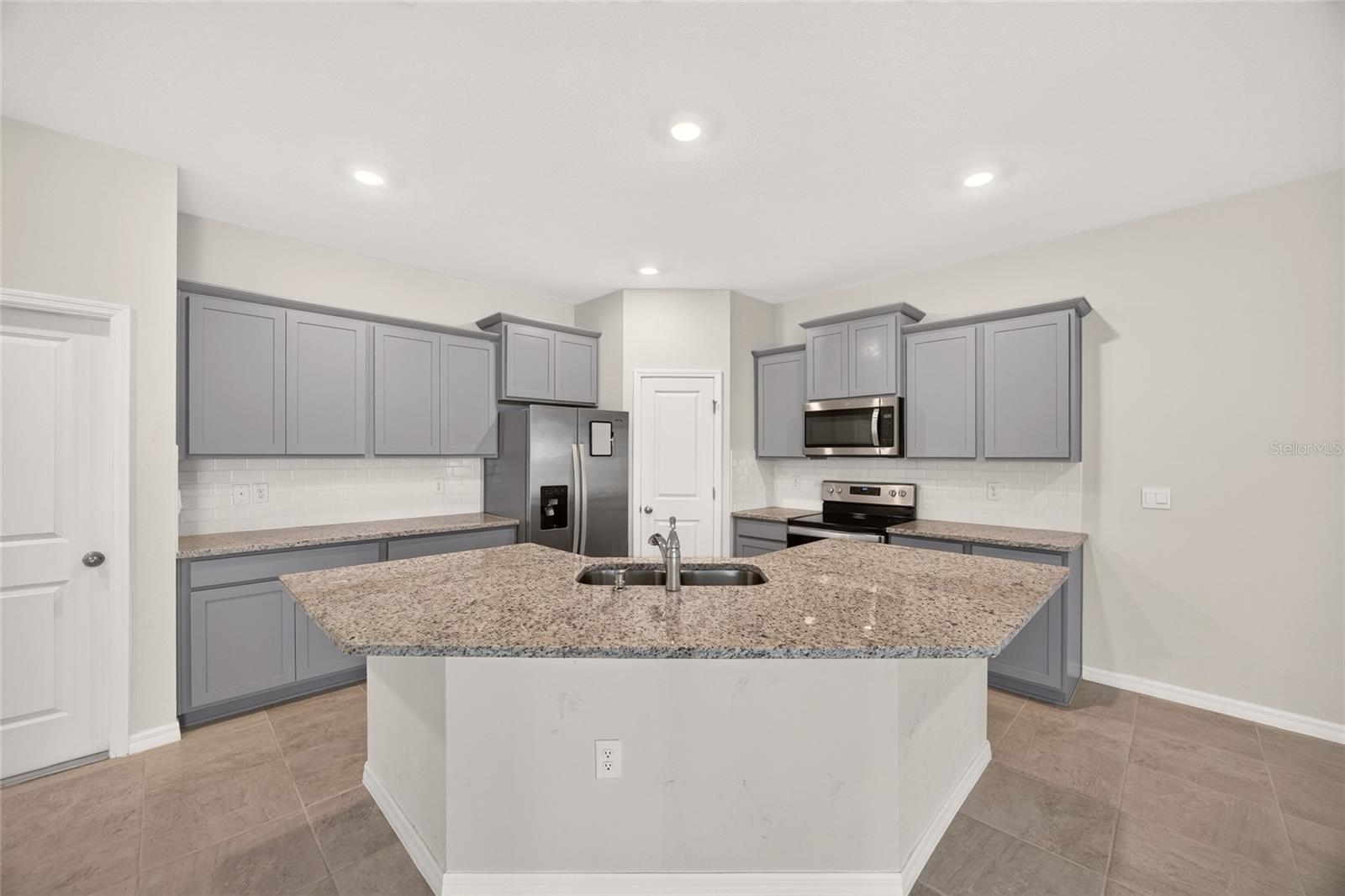 5237 NW 43RD LANE ROAD, Ocala, FL 34482