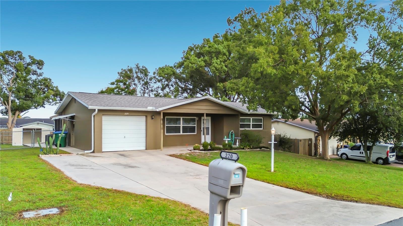 220 S JACKSON STREET, Beverly Hills, FL 34465