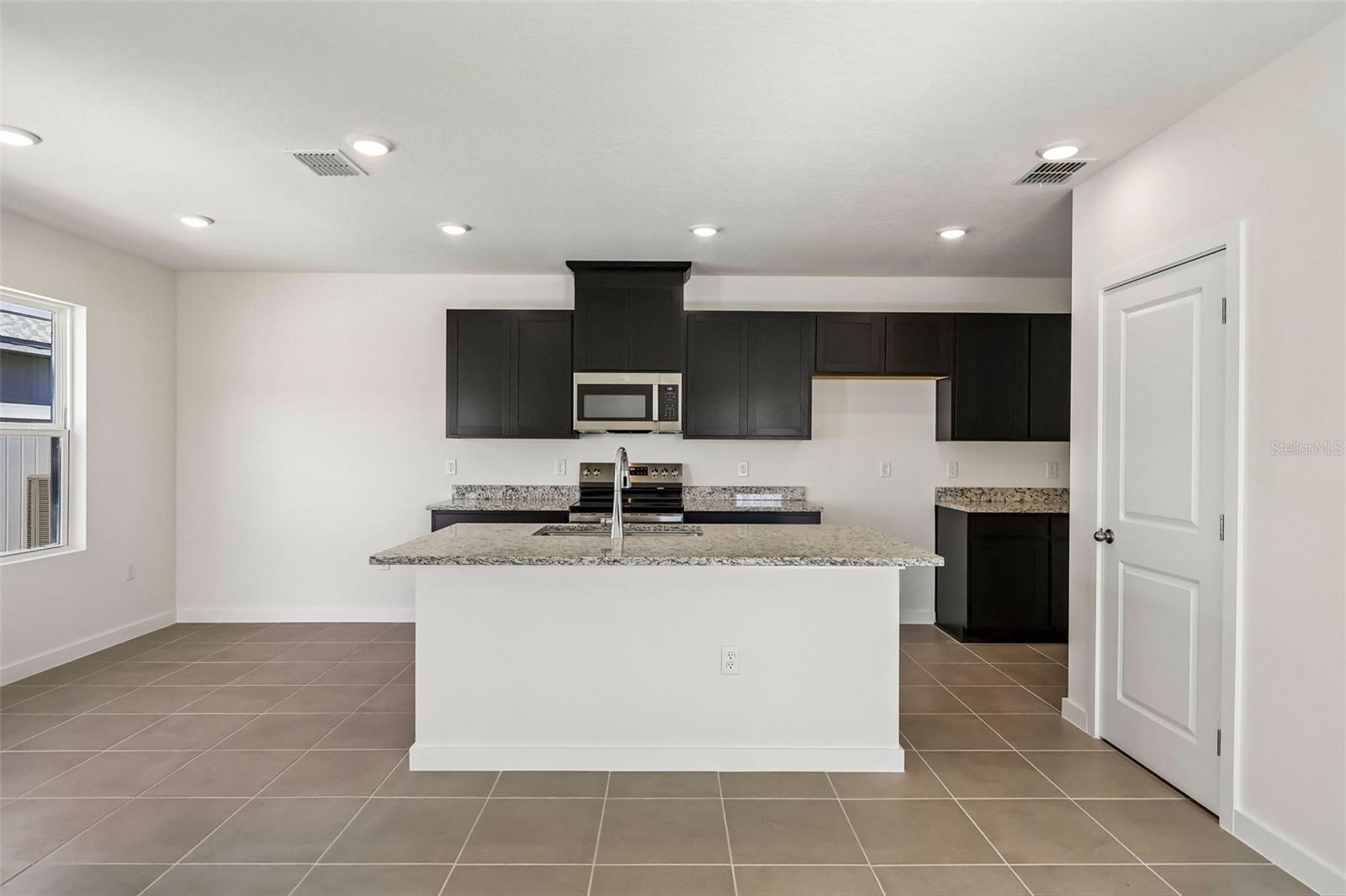 2732 MEADOW CREST DRIVE, St Cloud, FL 34773