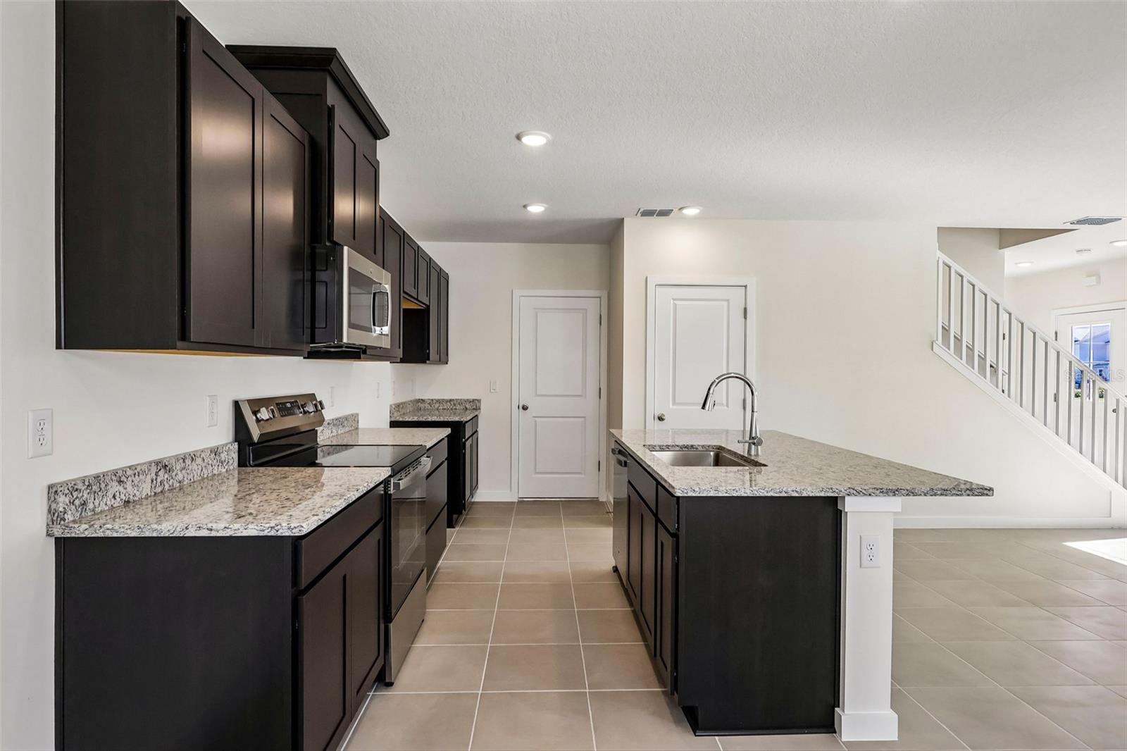 2732 MEADOW CREST DRIVE, St Cloud, FL 34773